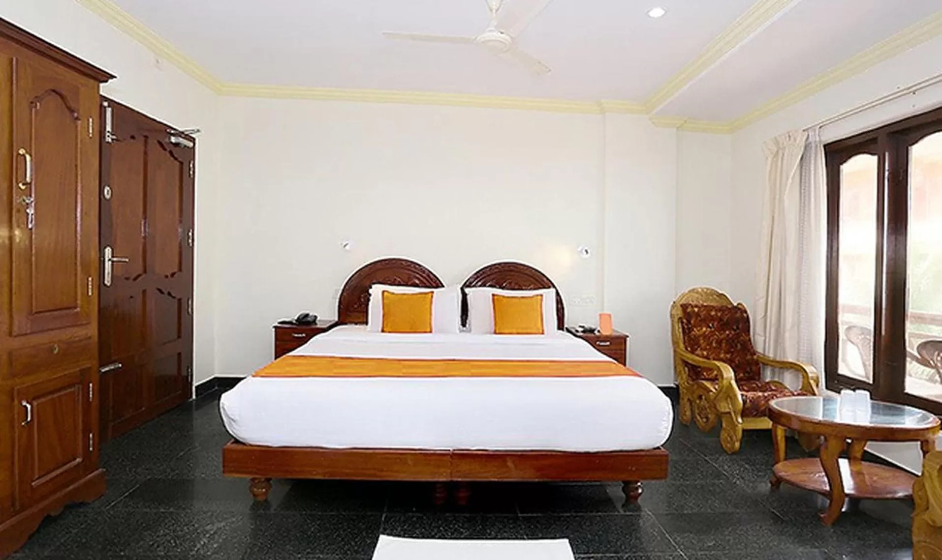 TV and multimedia, Bed in FabHotel Wateredge Beach Resort - 200m from Samudra Beach Park