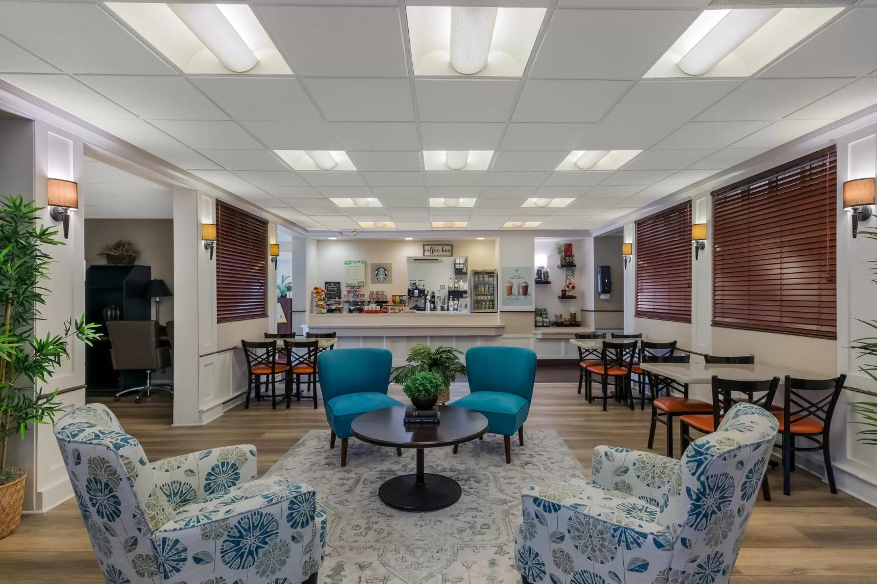 Dining area in Sonesta ES Suites Orlando - Lake Buena Vista