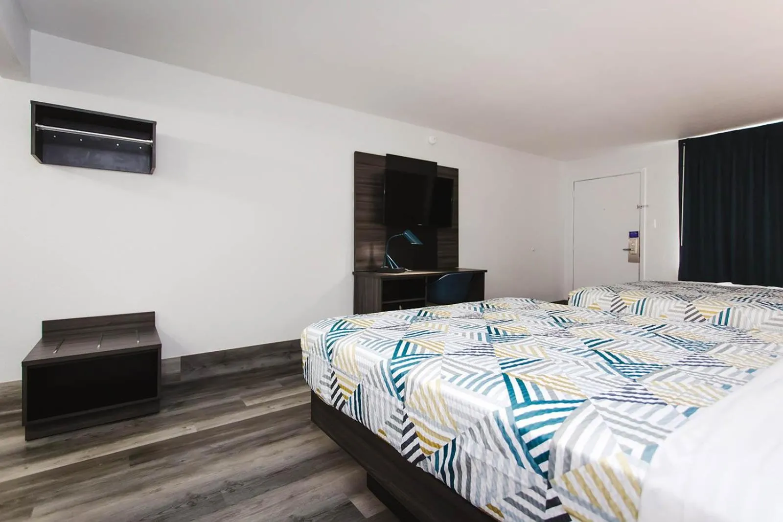 Bed in Motel 6 Houston, TX - Medical Center - NRG Stadium