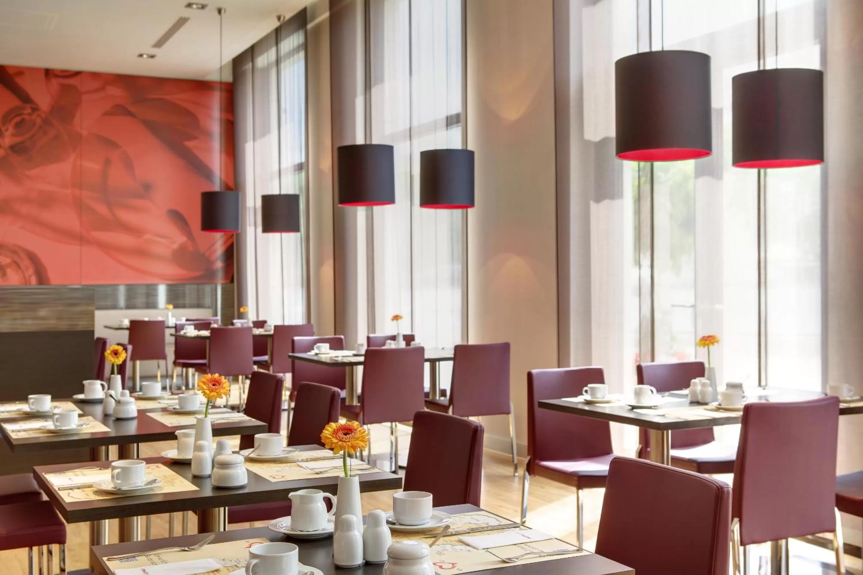 Restaurant/places to eat in IntercityHotel Leipzig