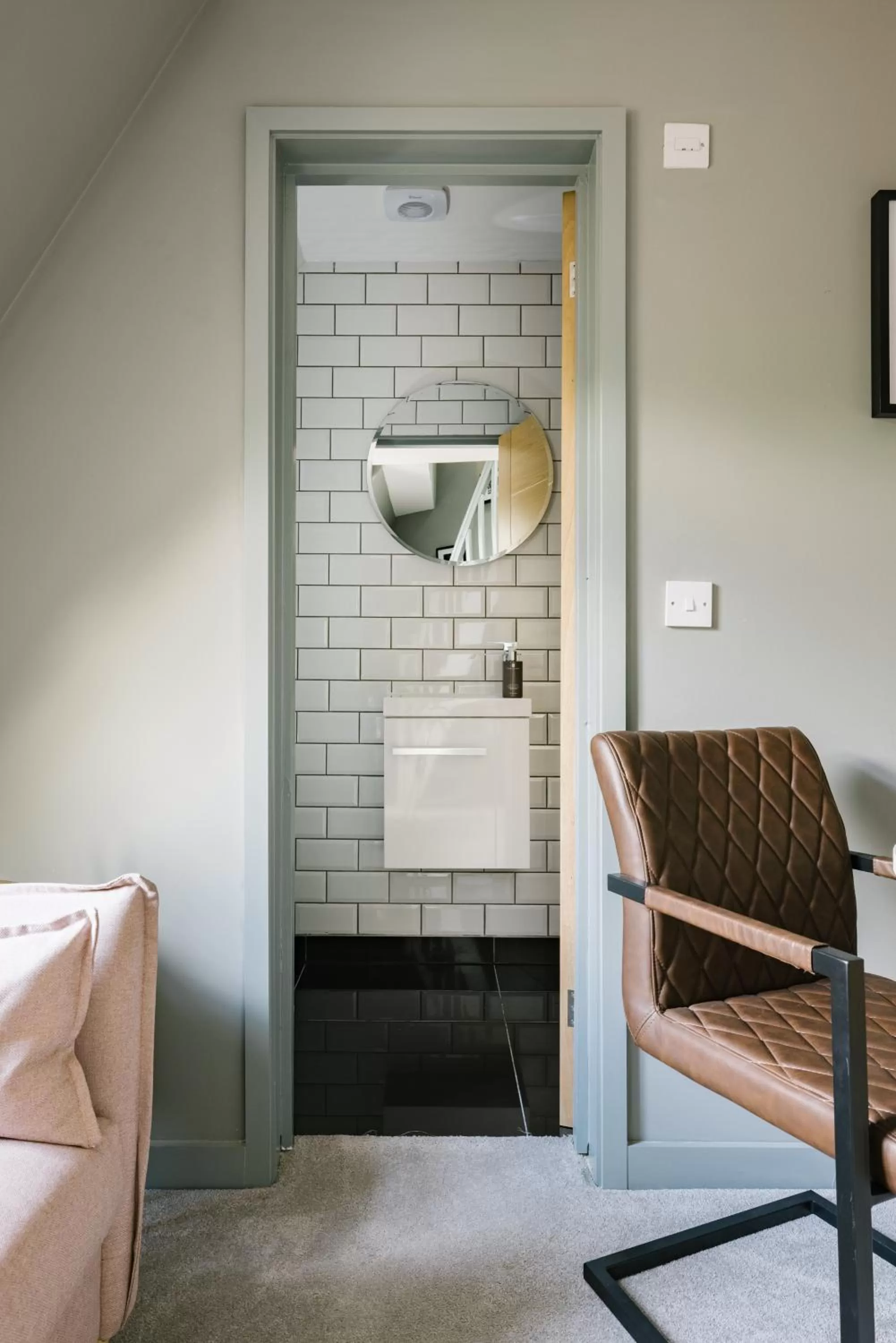 Bathroom in TowerBridge64