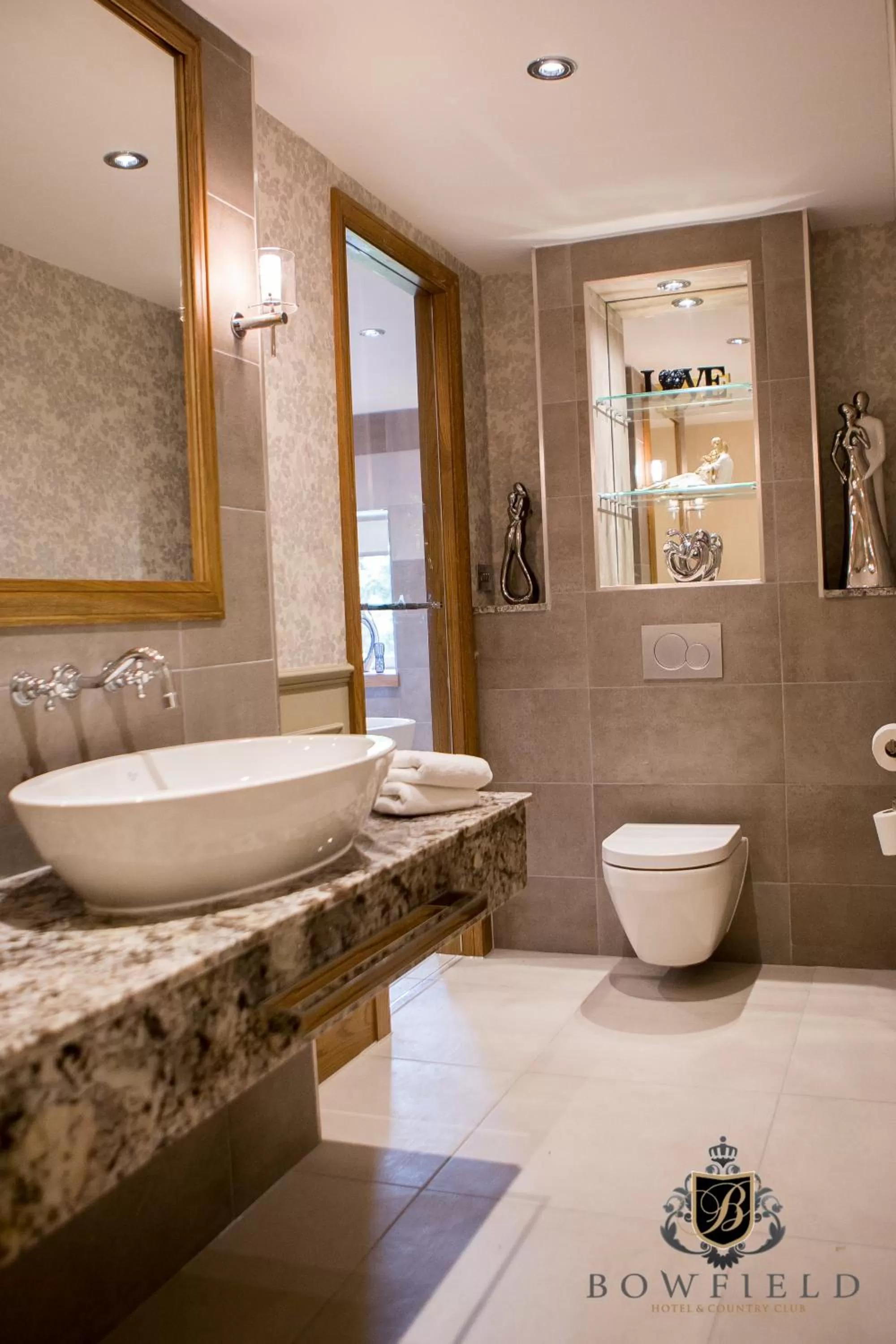 Bathroom in Bowfield Hotel and Spa