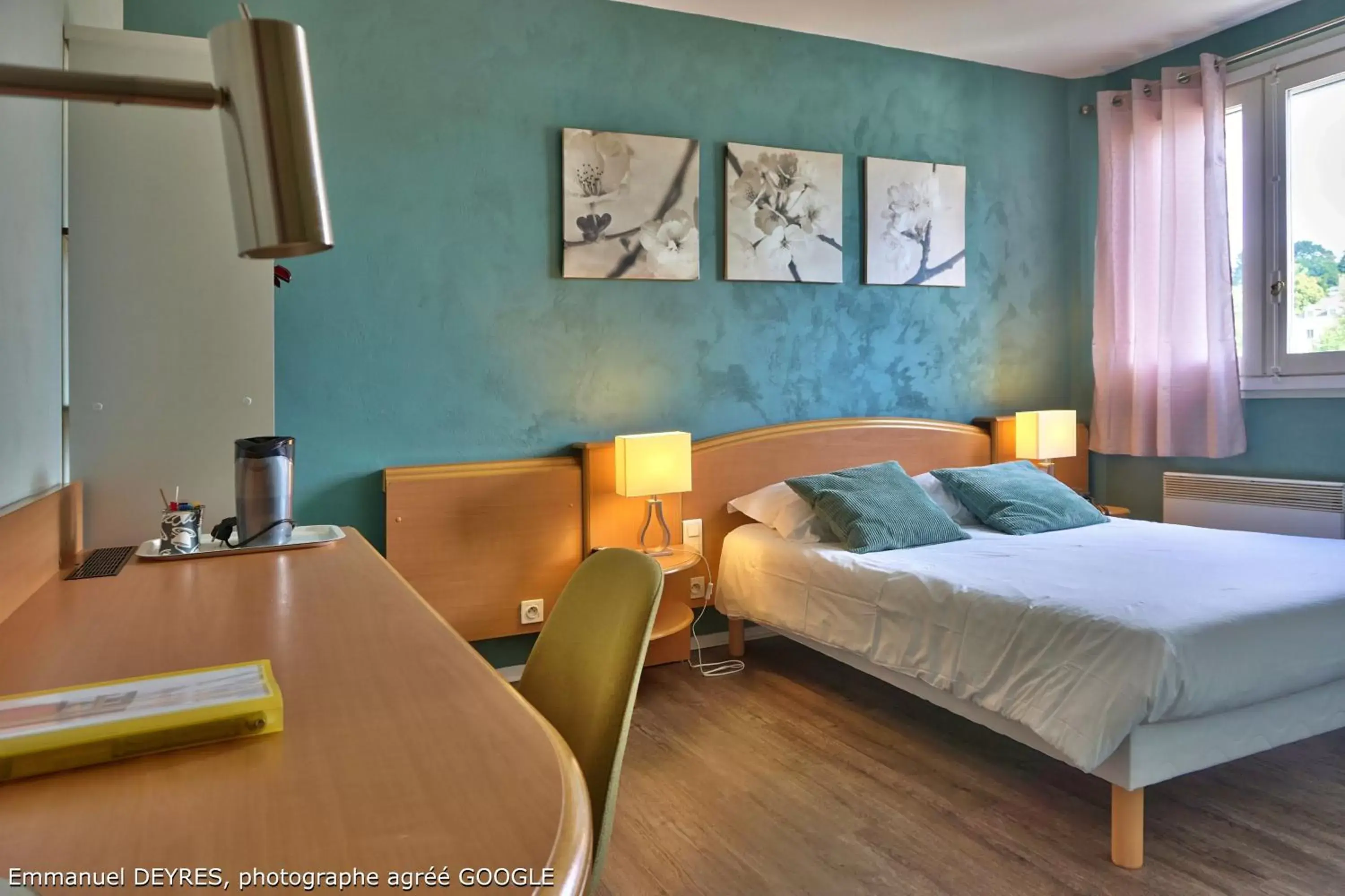 Superior Double Room in Queen Serenity Hotel Superior Double Room in Queen Serenity Hotel