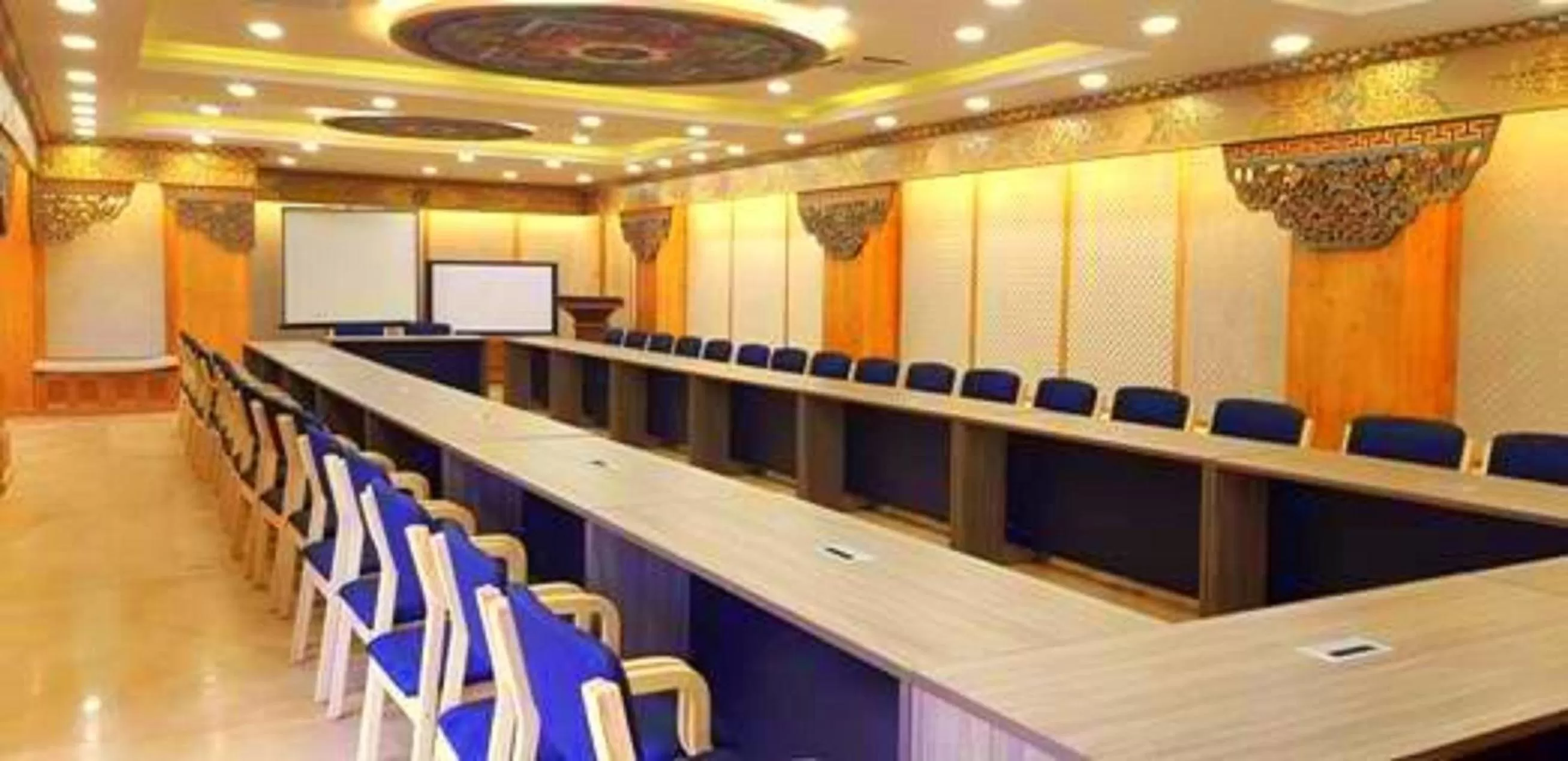 Business facilities in Hotel Manaslu