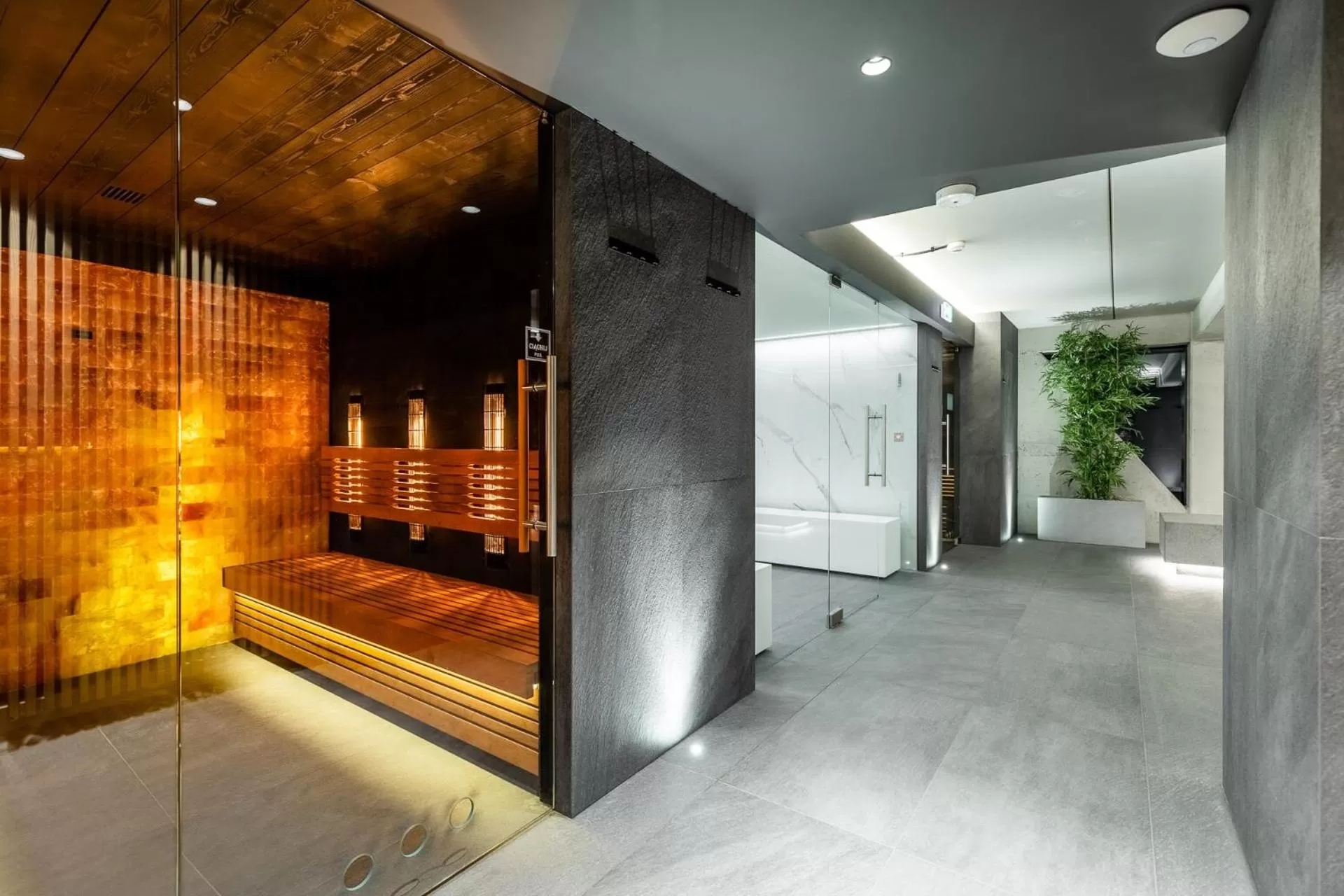 Swimming pool in Hotel META Resort & Vine SPA