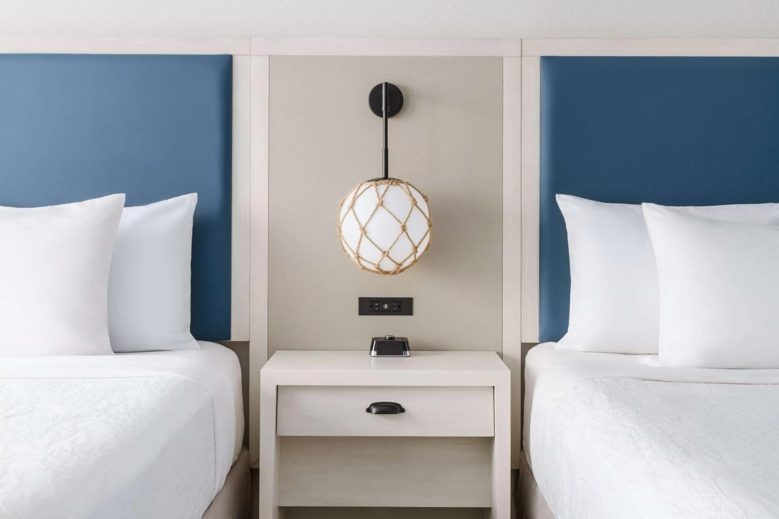 Queen Room with Two Queen Beds and Bath Tub - Mobility Accessible/Oceanfront in Hilton Garden Inn Ocean City Oceanfront