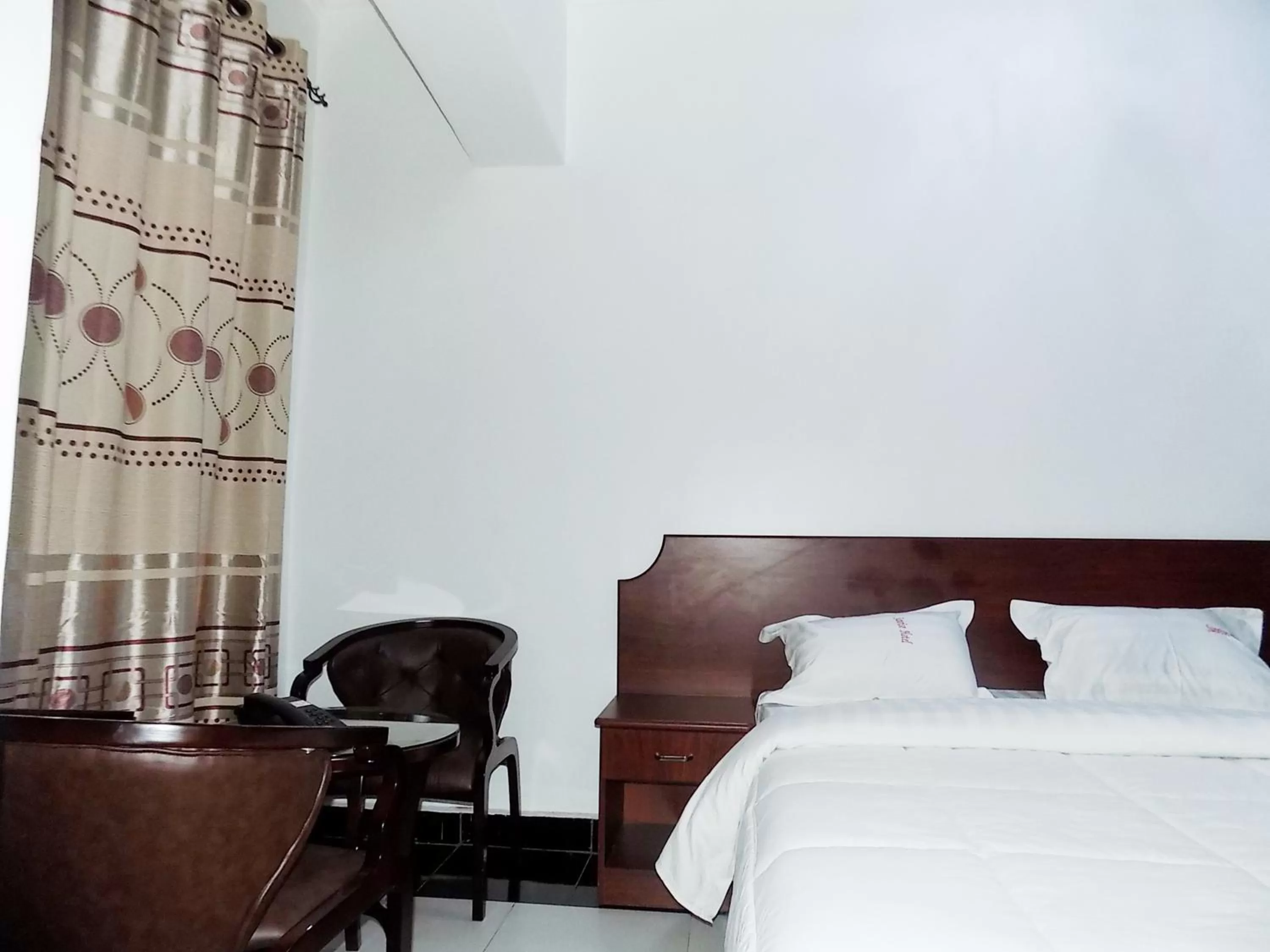 Bed in Sunrise Hotel Kampala