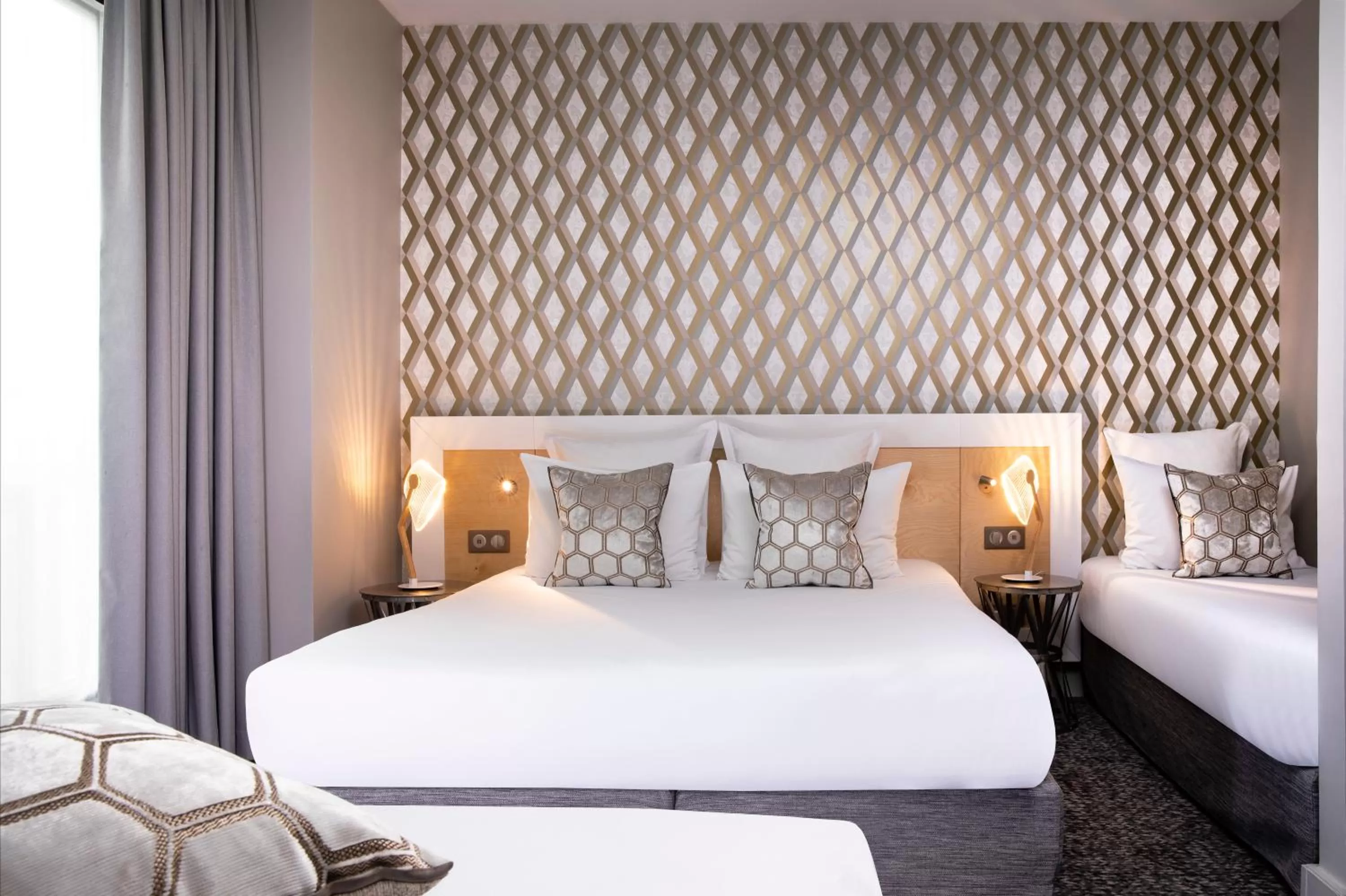 Bed in Paris Bastille