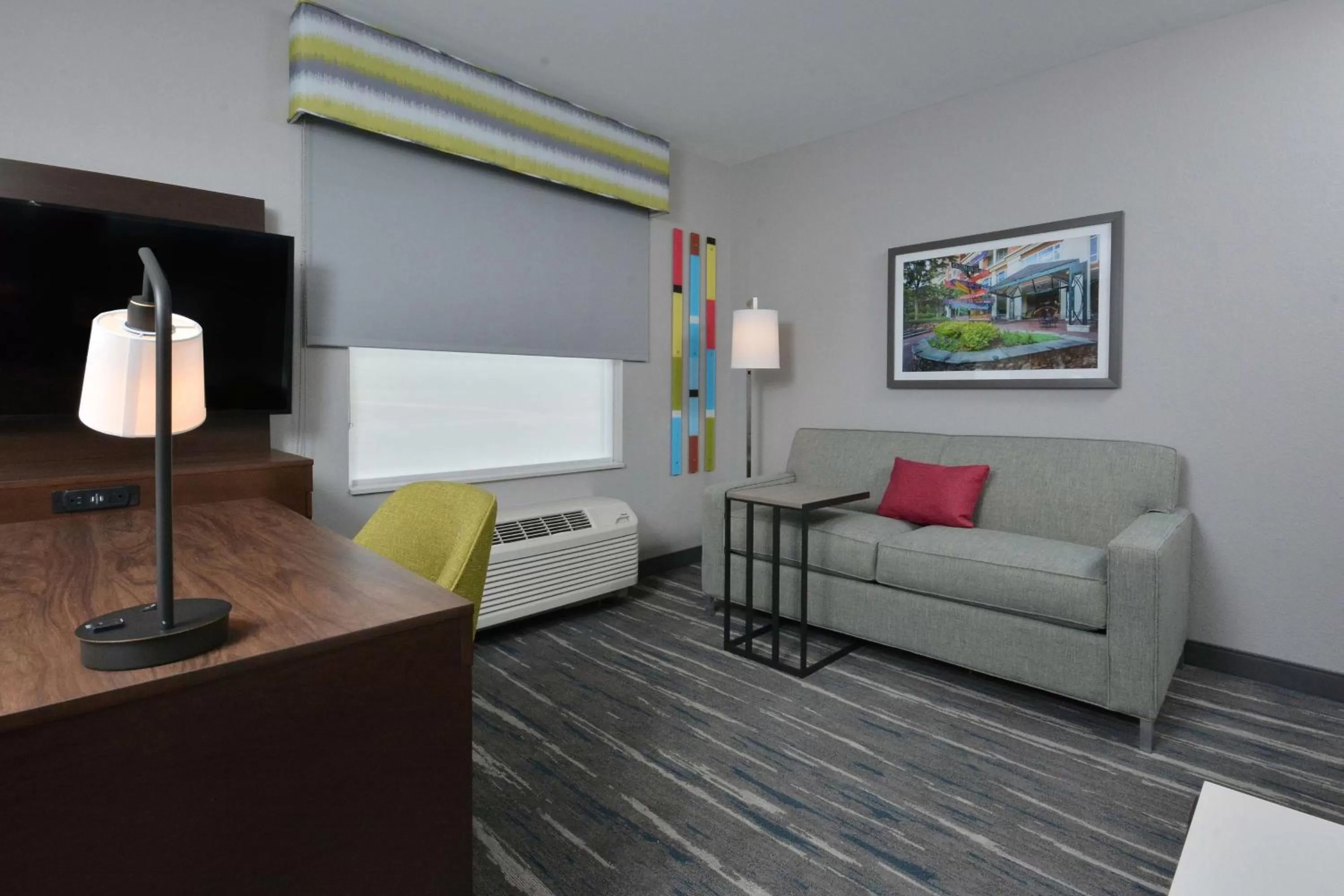 Bedroom in Hampton Inn & Suites Charlotte North I 485