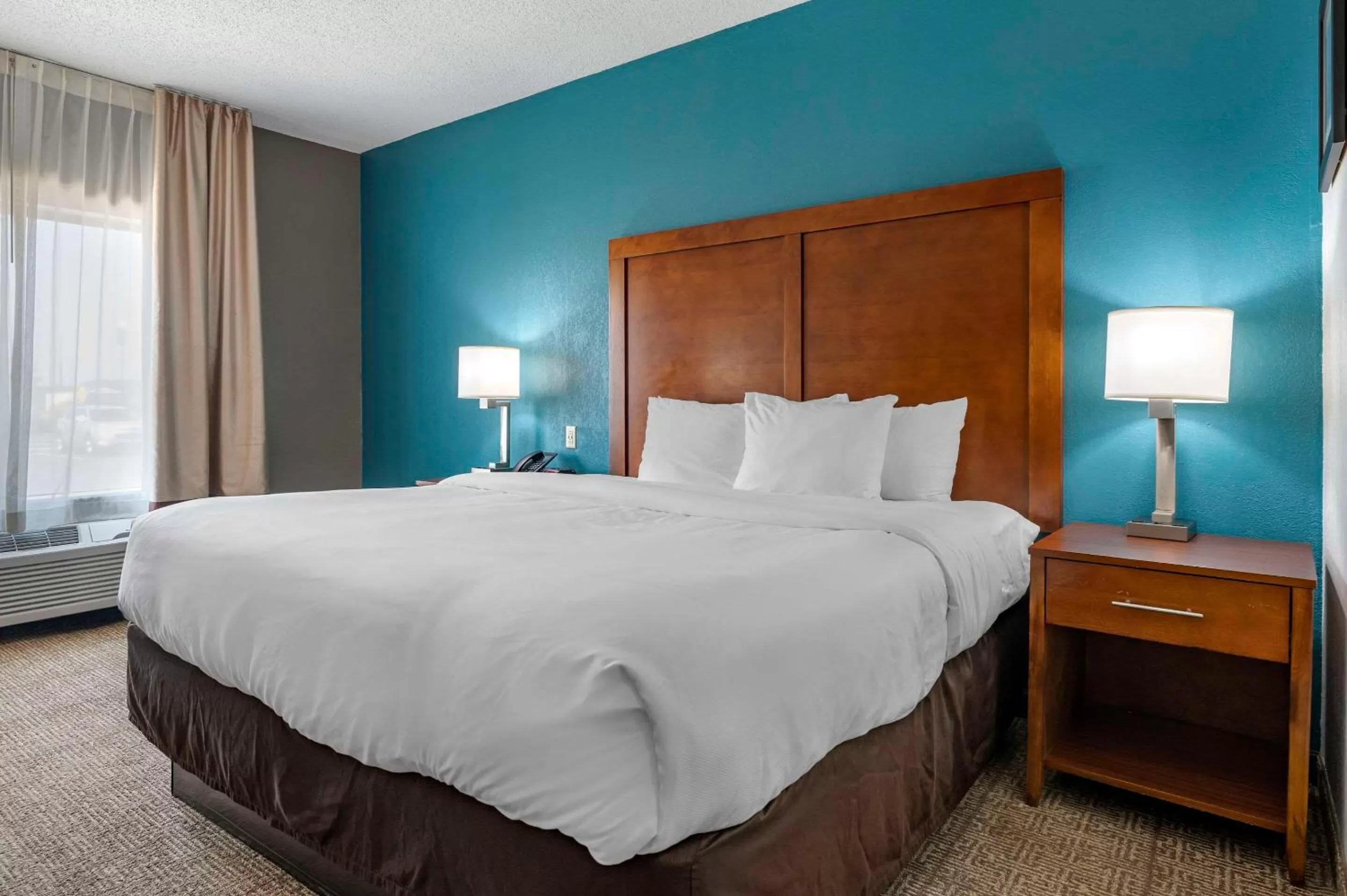 Bedroom, Bed in Comfort Inn Plainfield - Indianapolis Airport