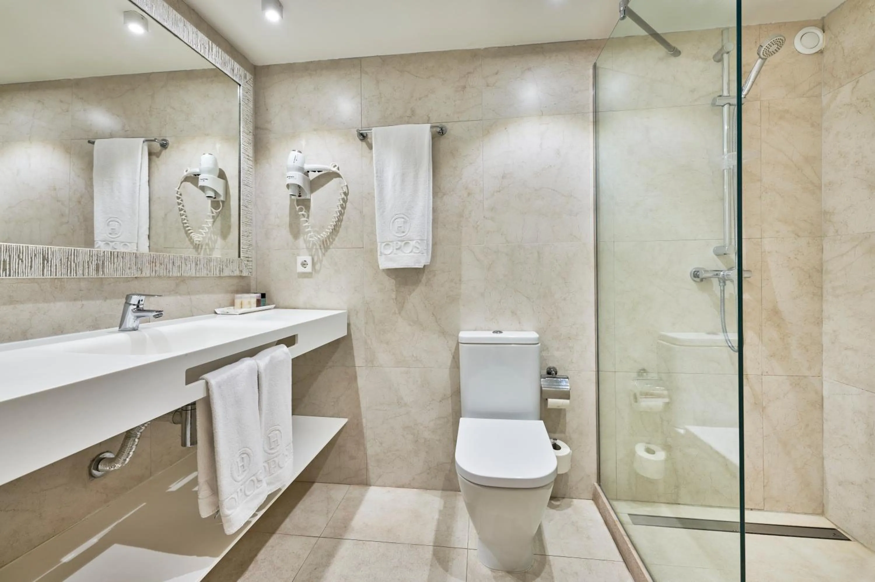 Toilet in Hoposa Daina- Adults Only