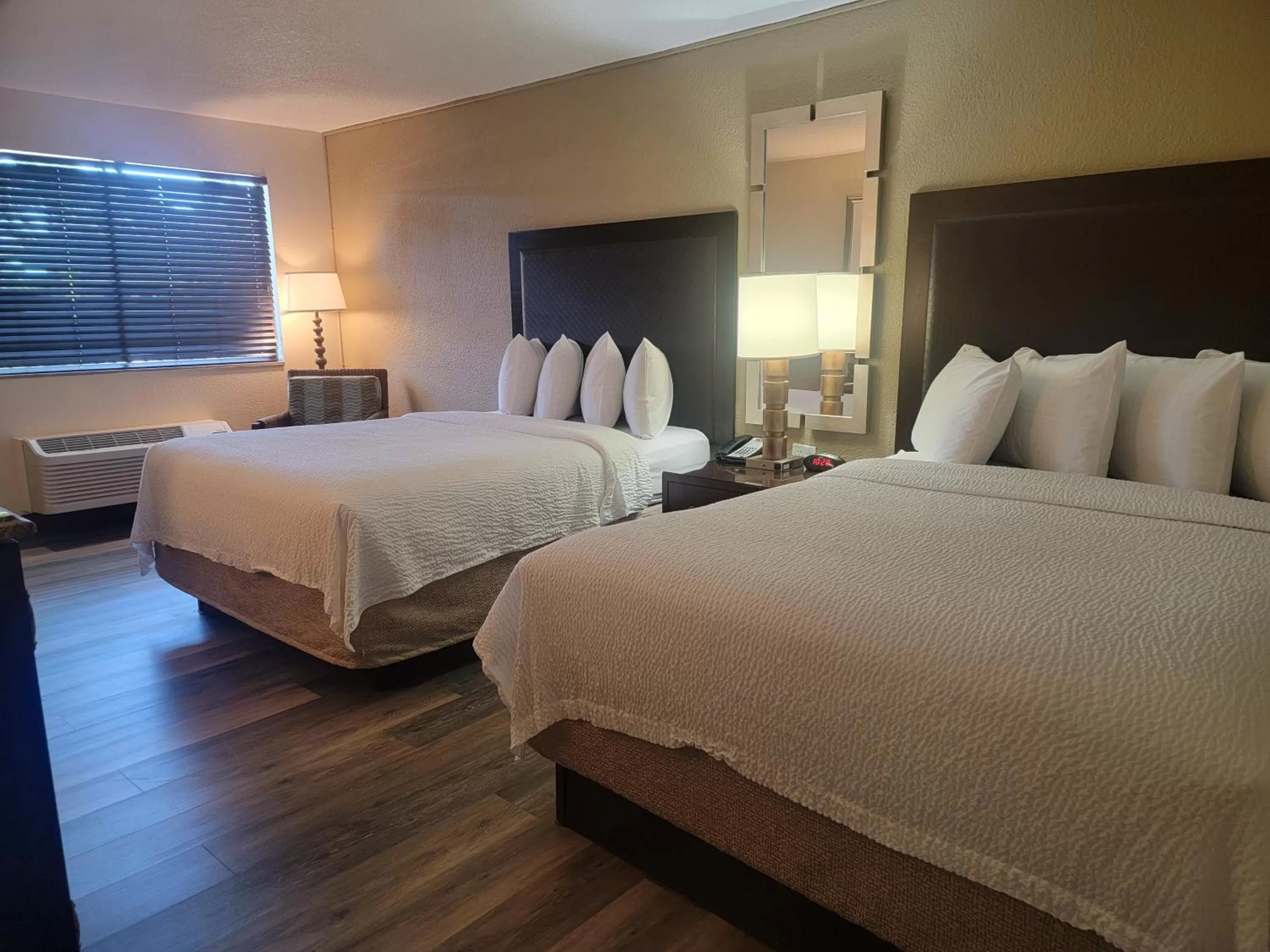 Two Beds Accessible (Includes 4 Water Park Passes) in Coco Key Hotel & Water Park Resort
