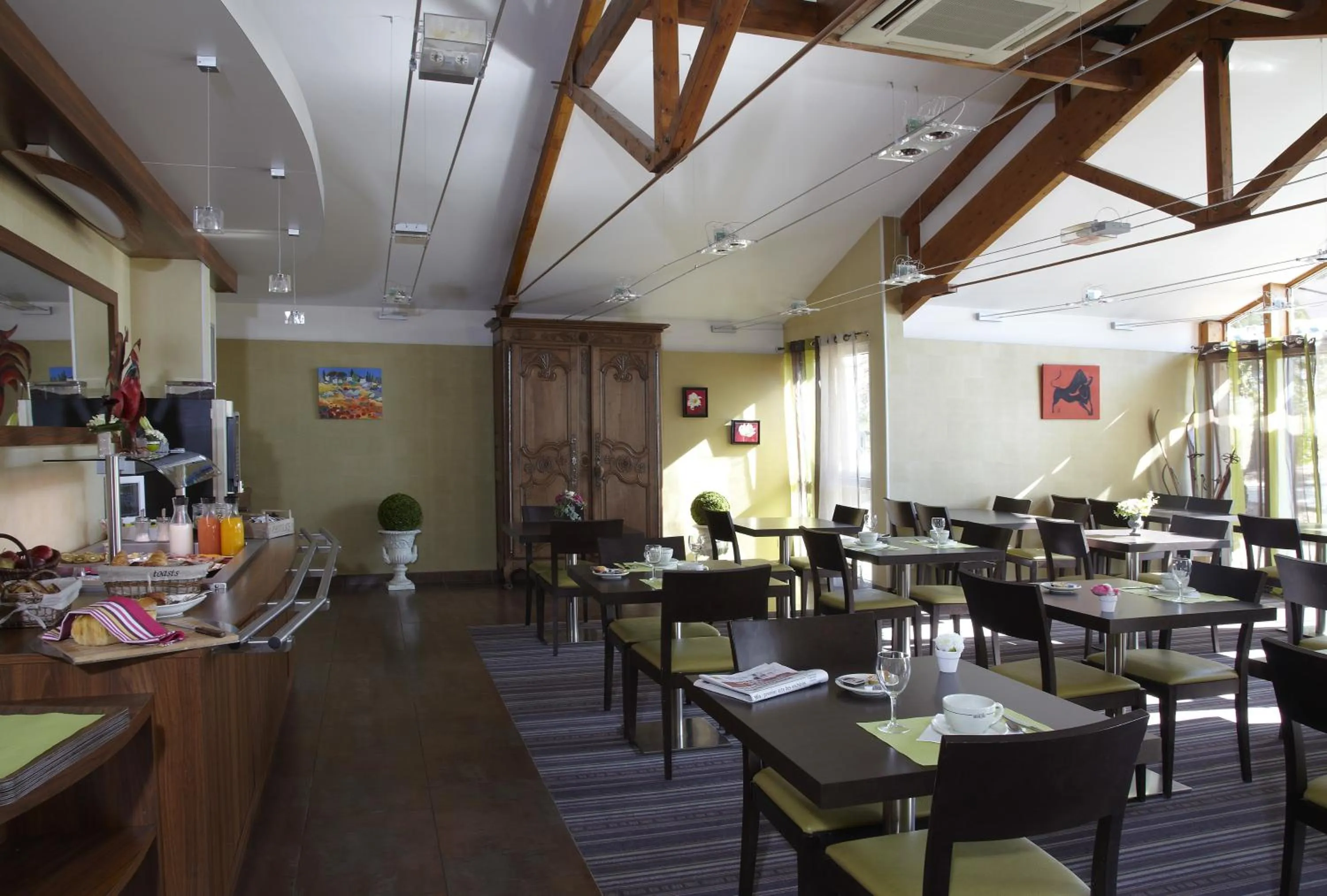 Other in Contact Hotel Atoll