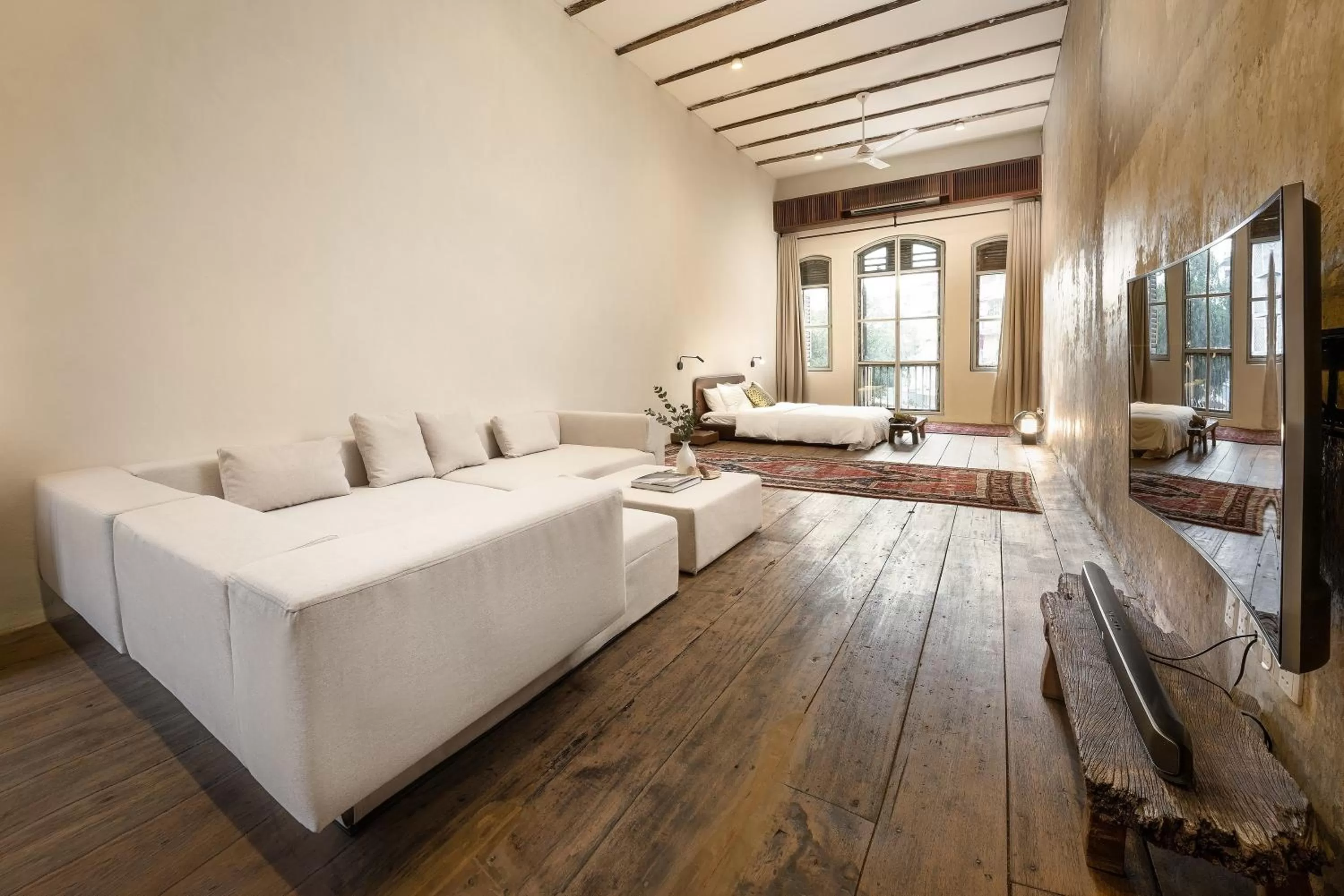 Living room in Cheong Fatt Tze - The Blue Mansion