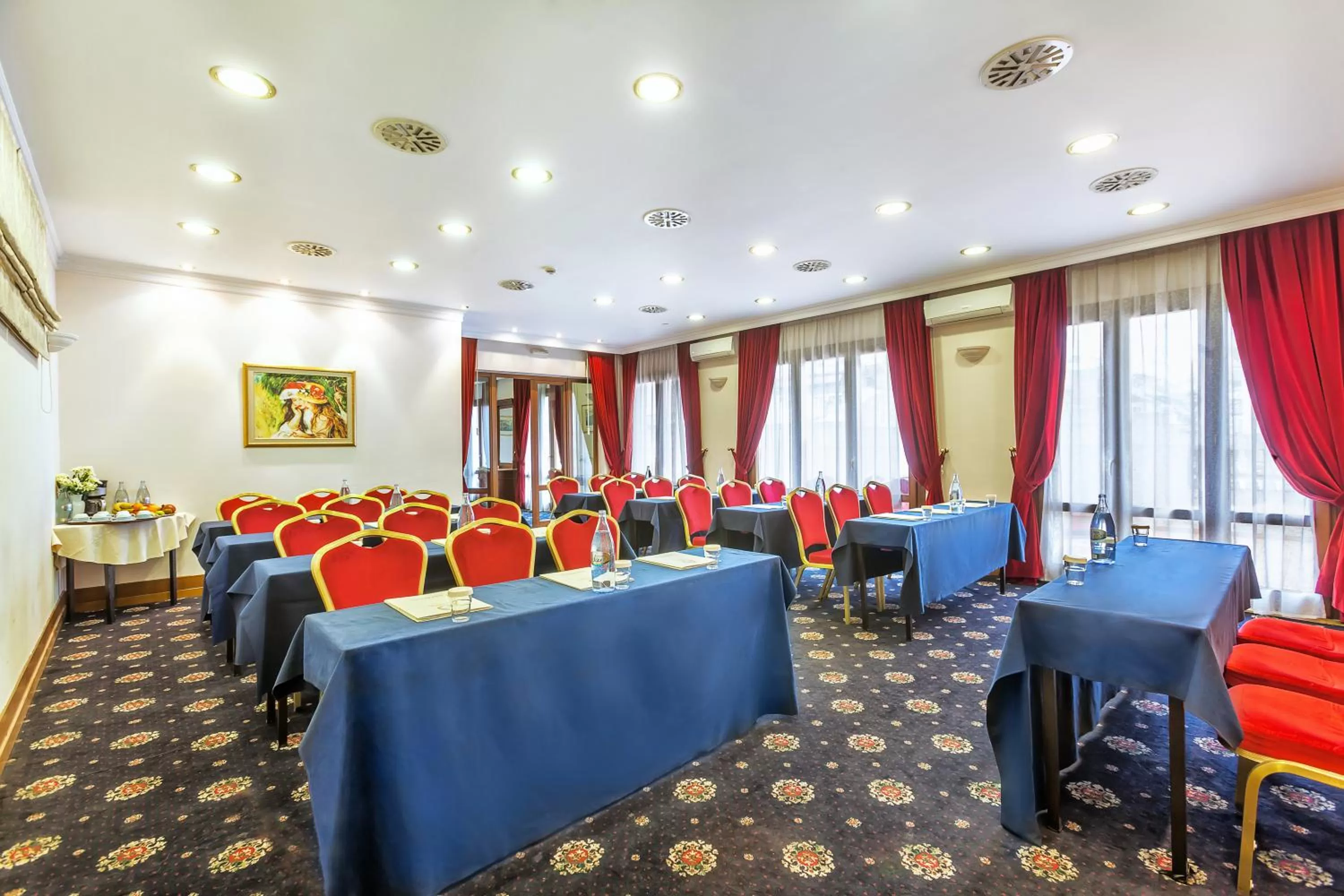 Meeting/conference room in Minerva Premier Hotel