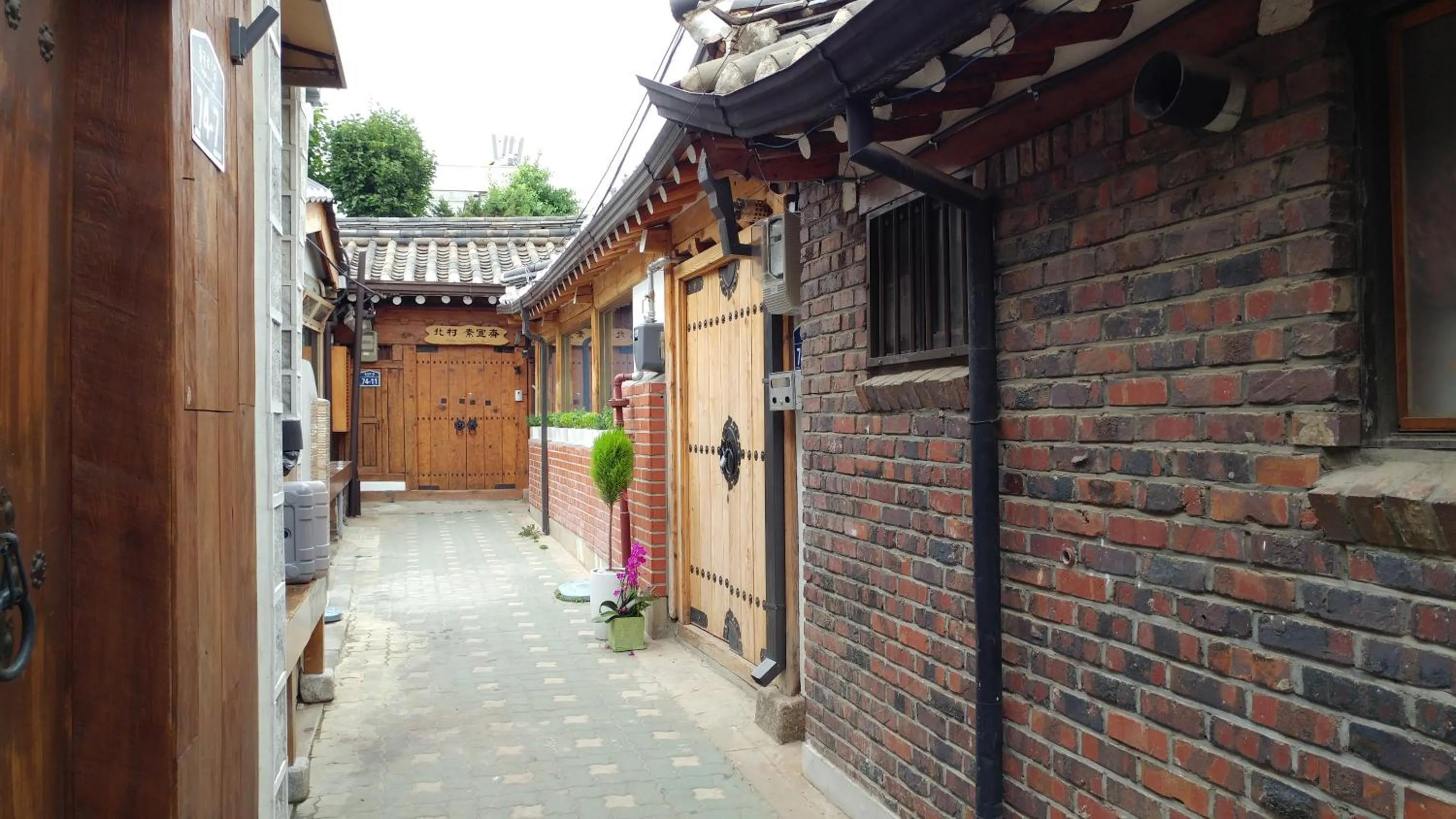 Property building in Sophia Hanok Guesthouse