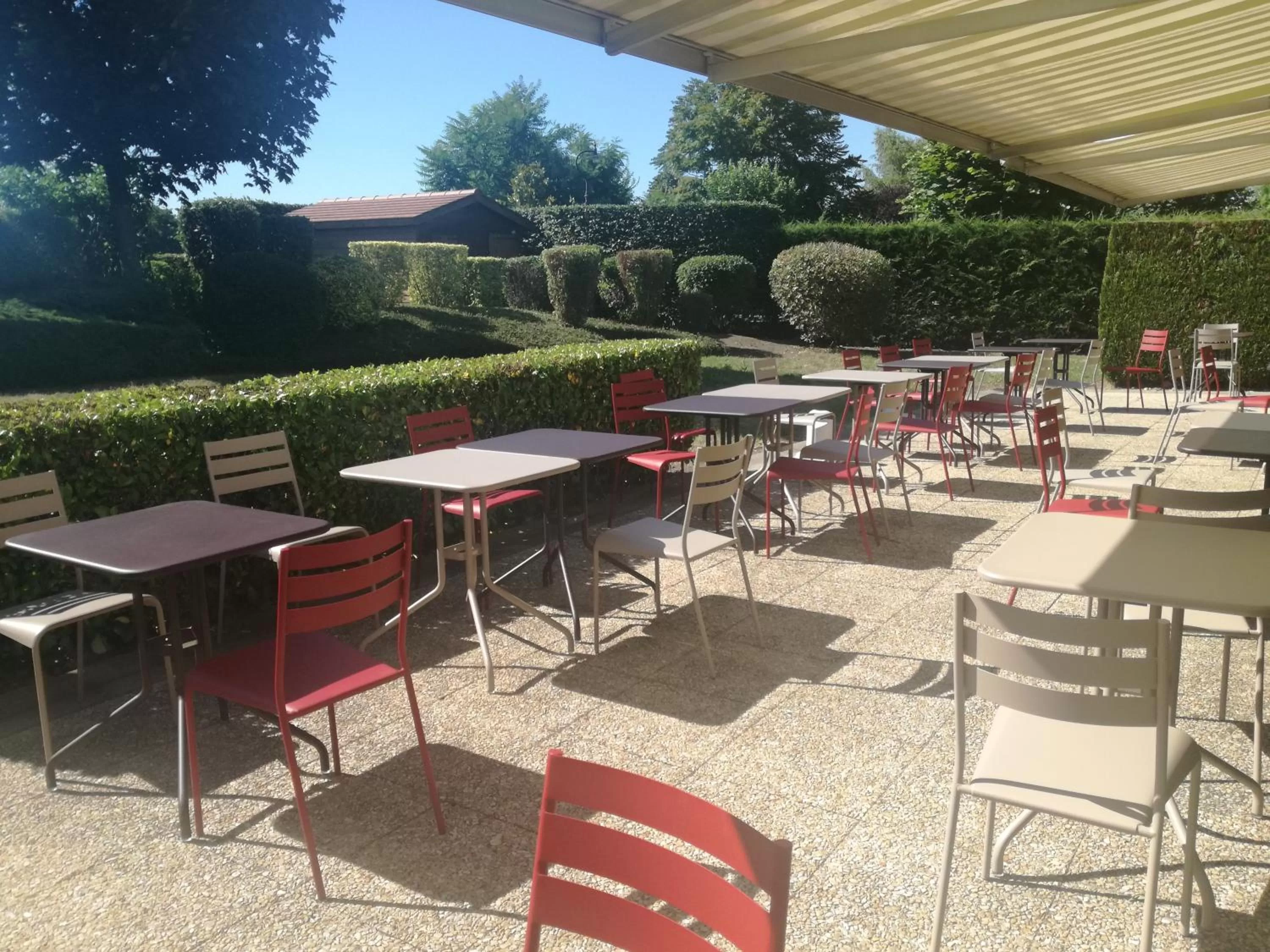 Balcony/Terrace in Campanile Clermont-Ferrand ~ Aubière