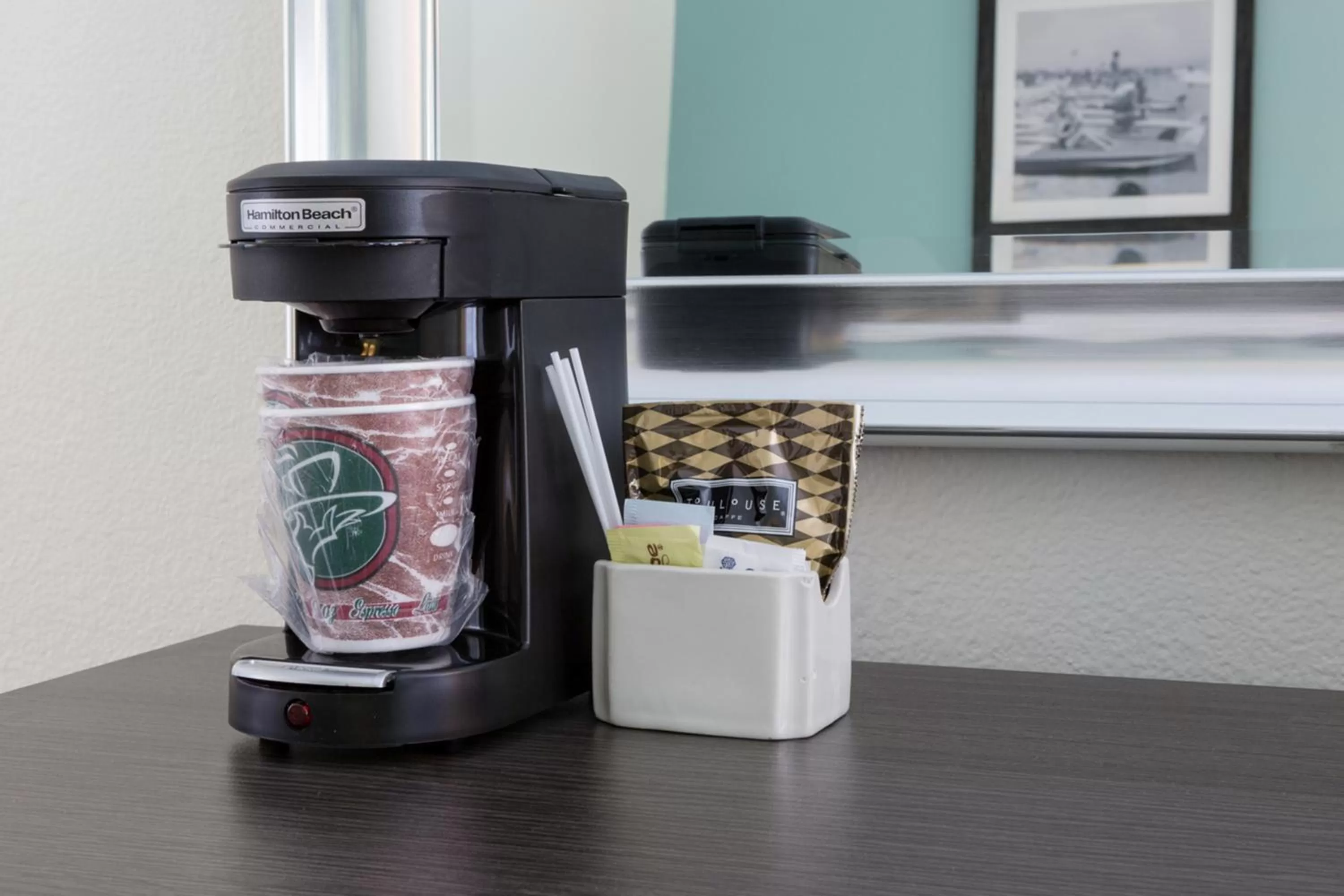 Coffee/tea facilities in Kings Inn