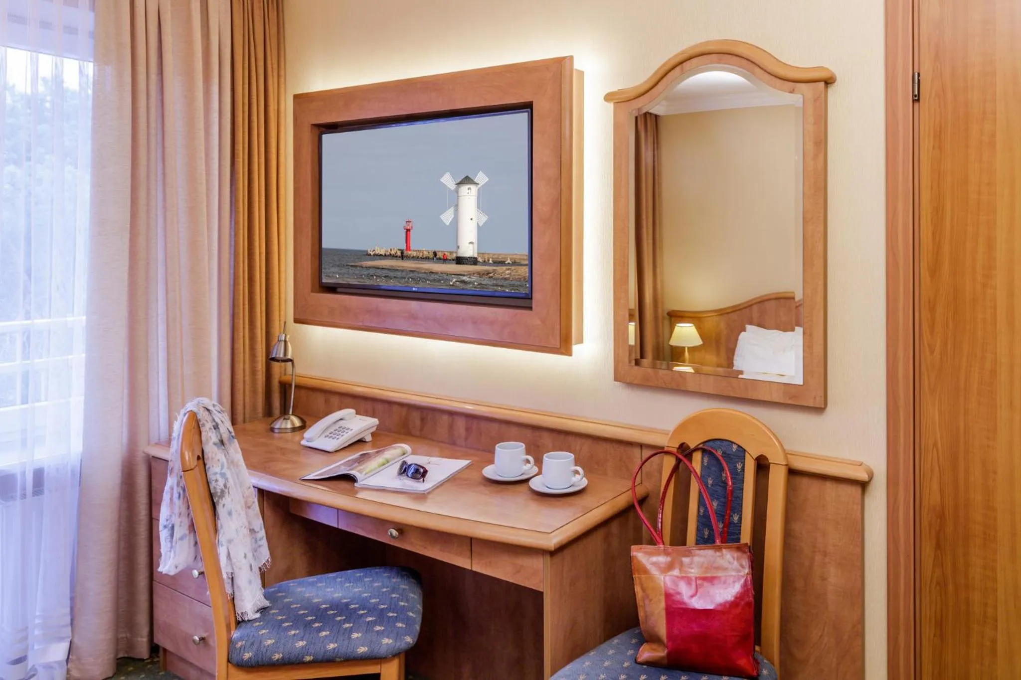 TV and multimedia in Hotel Polaris III