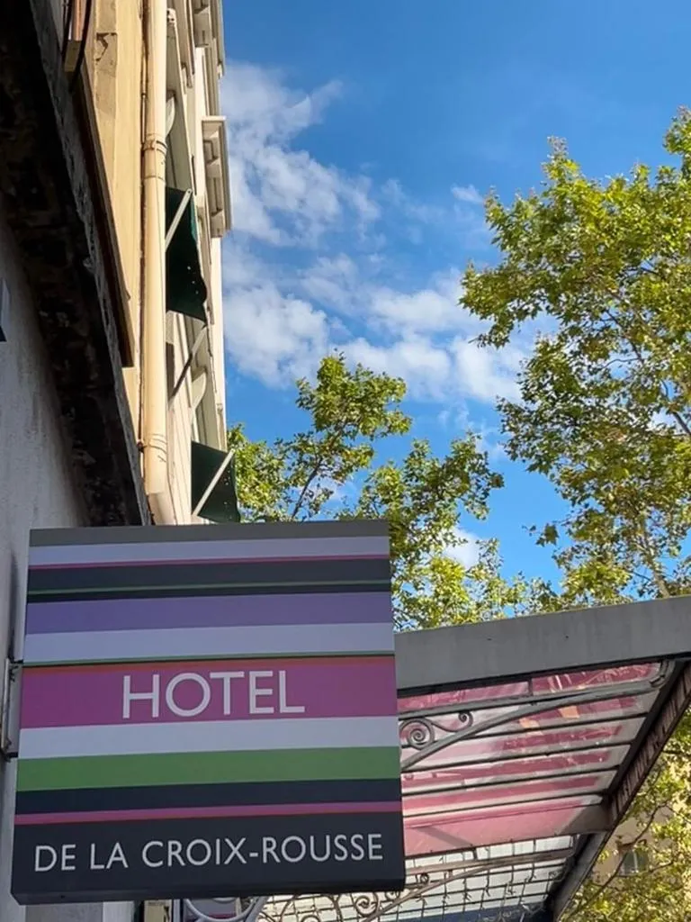 Facade/entrance in Hôtel de la Croix-Rousse