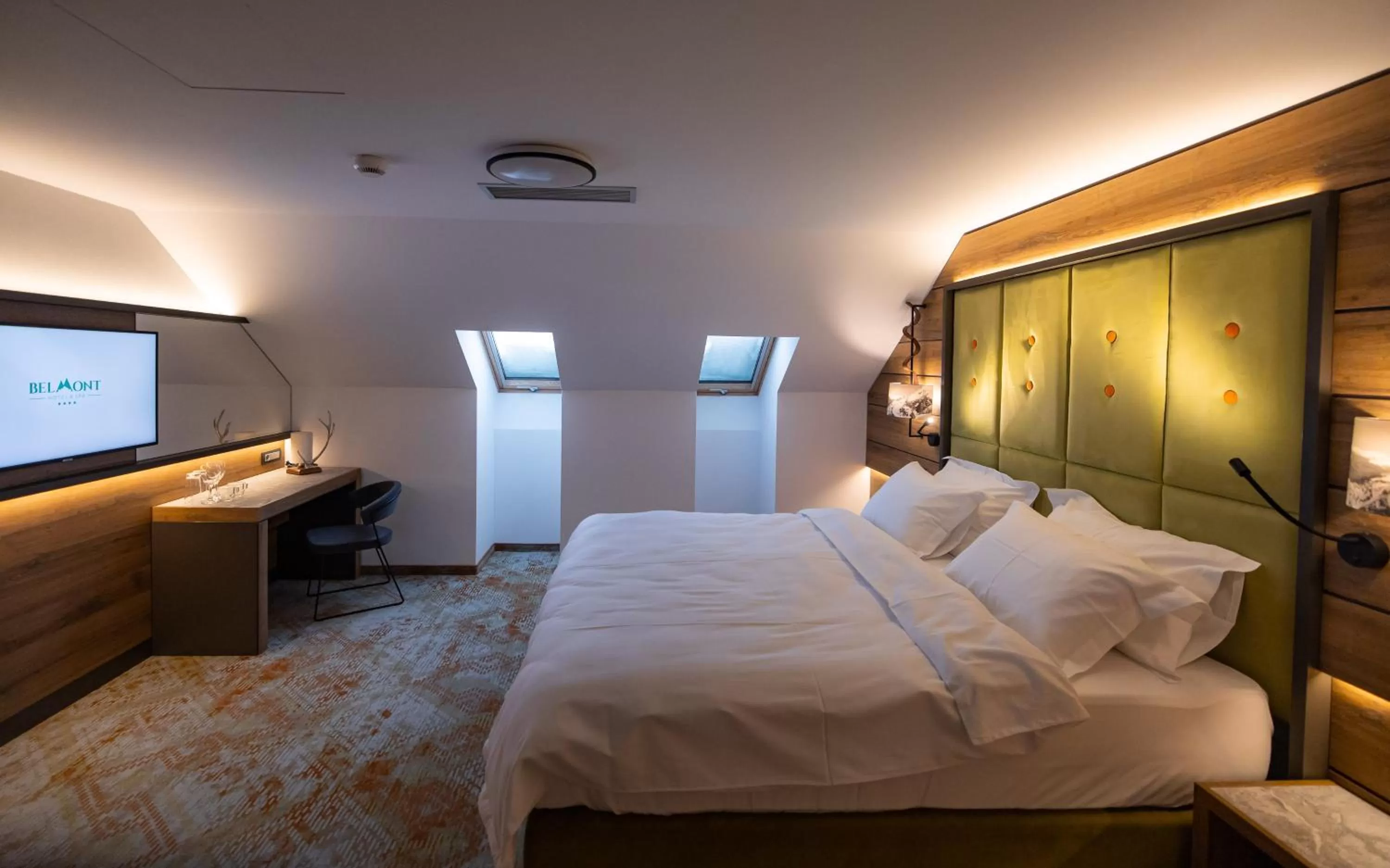 Bed in Hotel Belmont