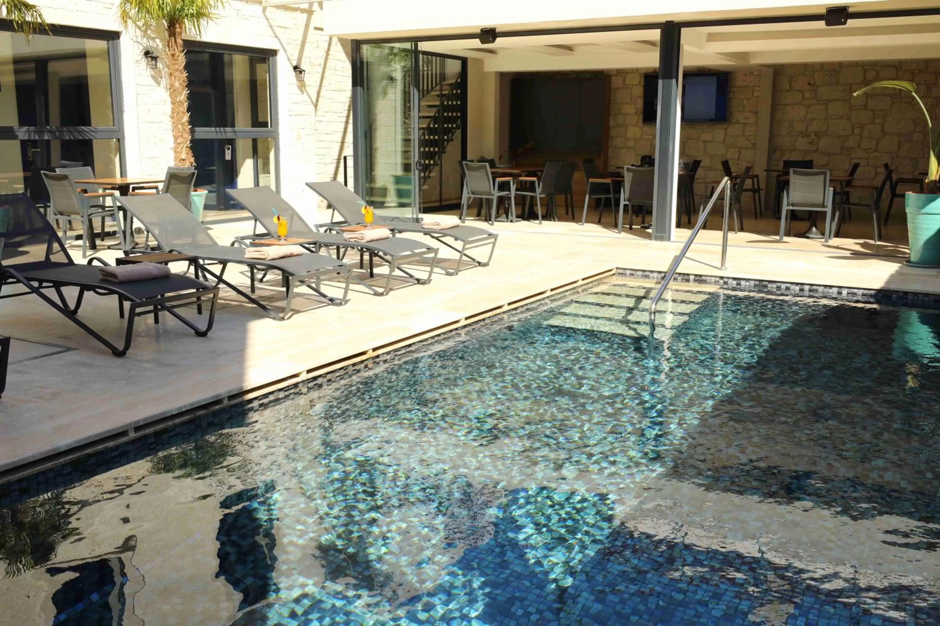 Patio, Swimming Pool in Ariel Hotel Alaçatı