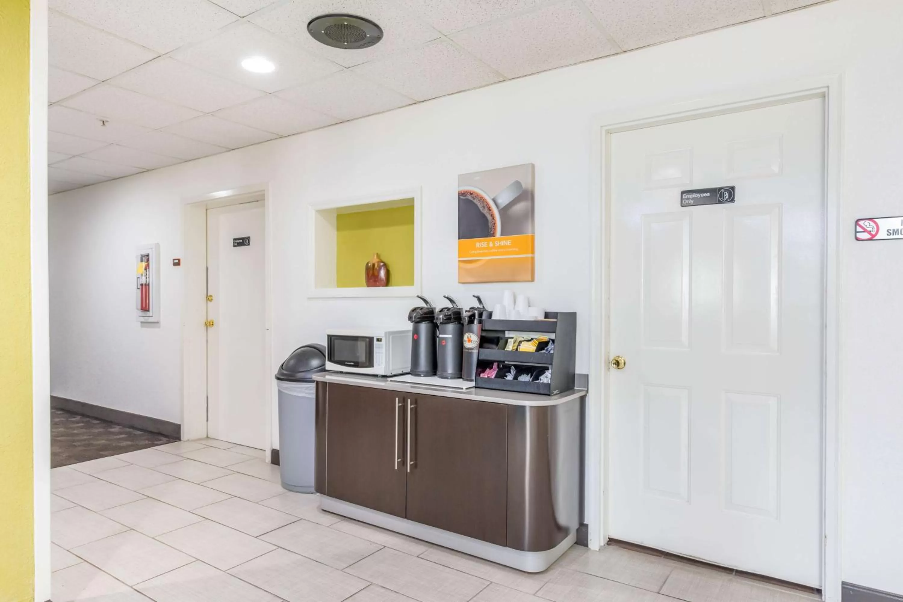 Restaurant/places to eat in Motel 6-Gastonia Charlotte I-85