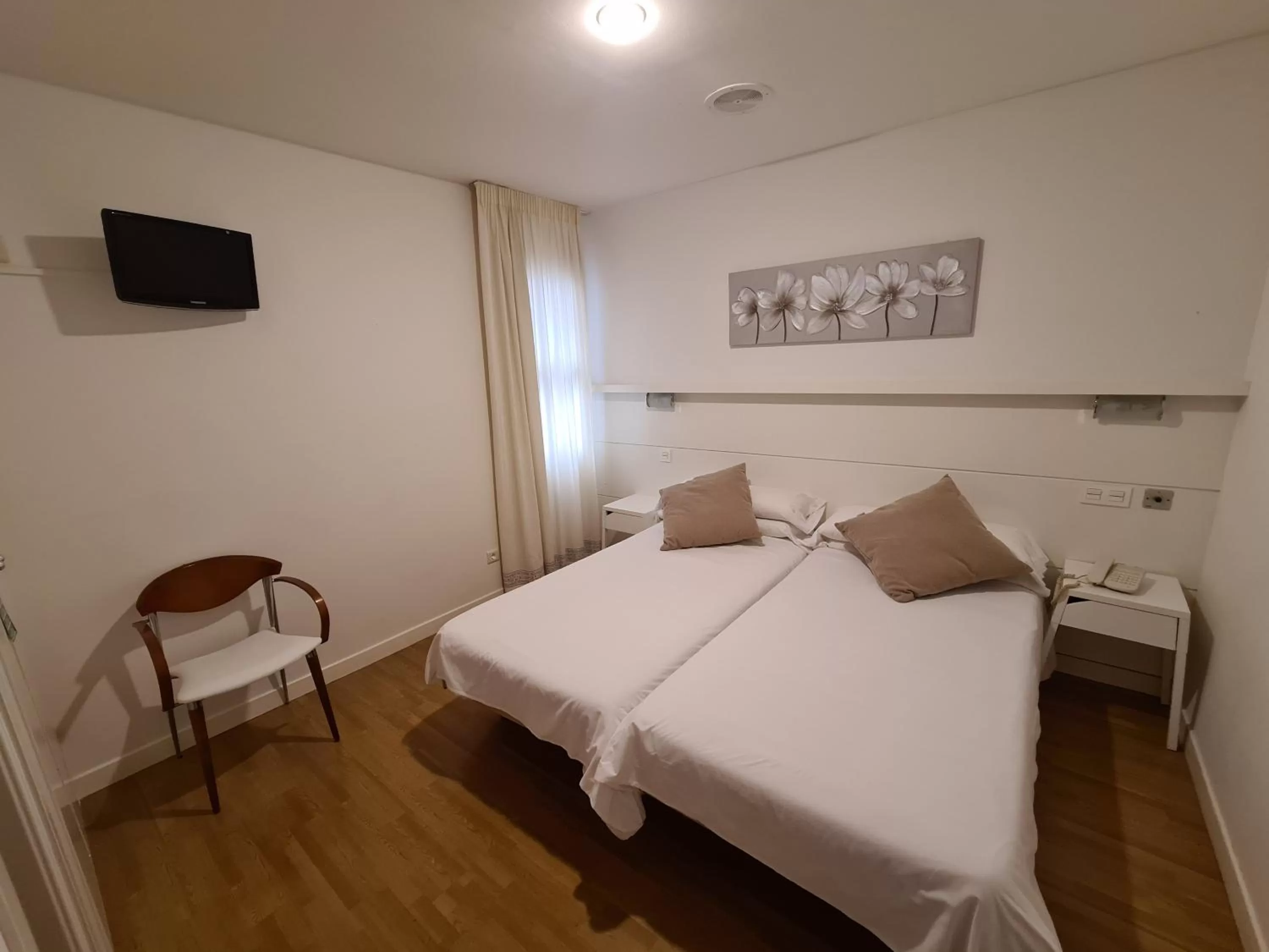 Bed in Hotel Jacobeo