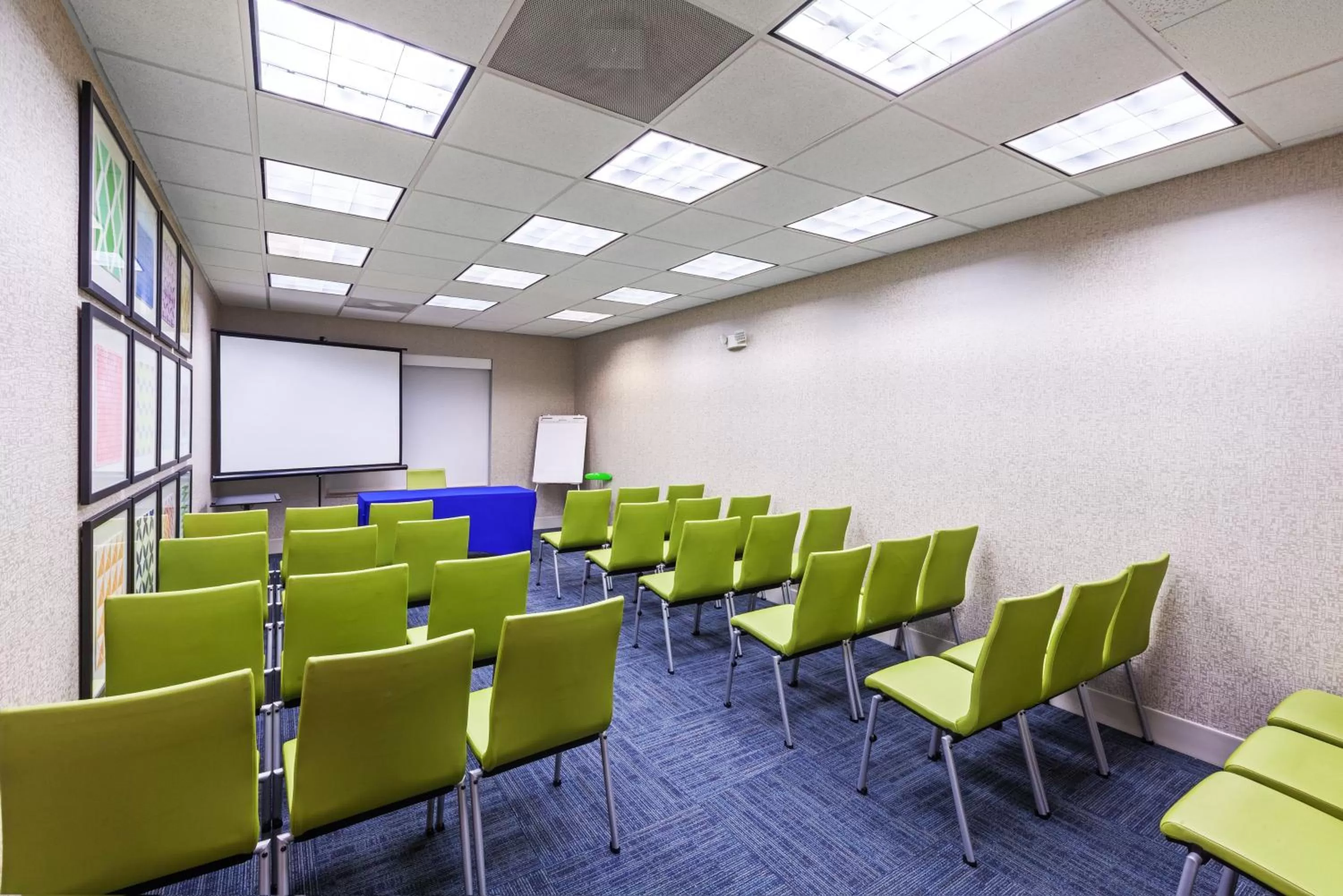 Meeting/conference room in Holiday Inn Express New Orleans East by IHG