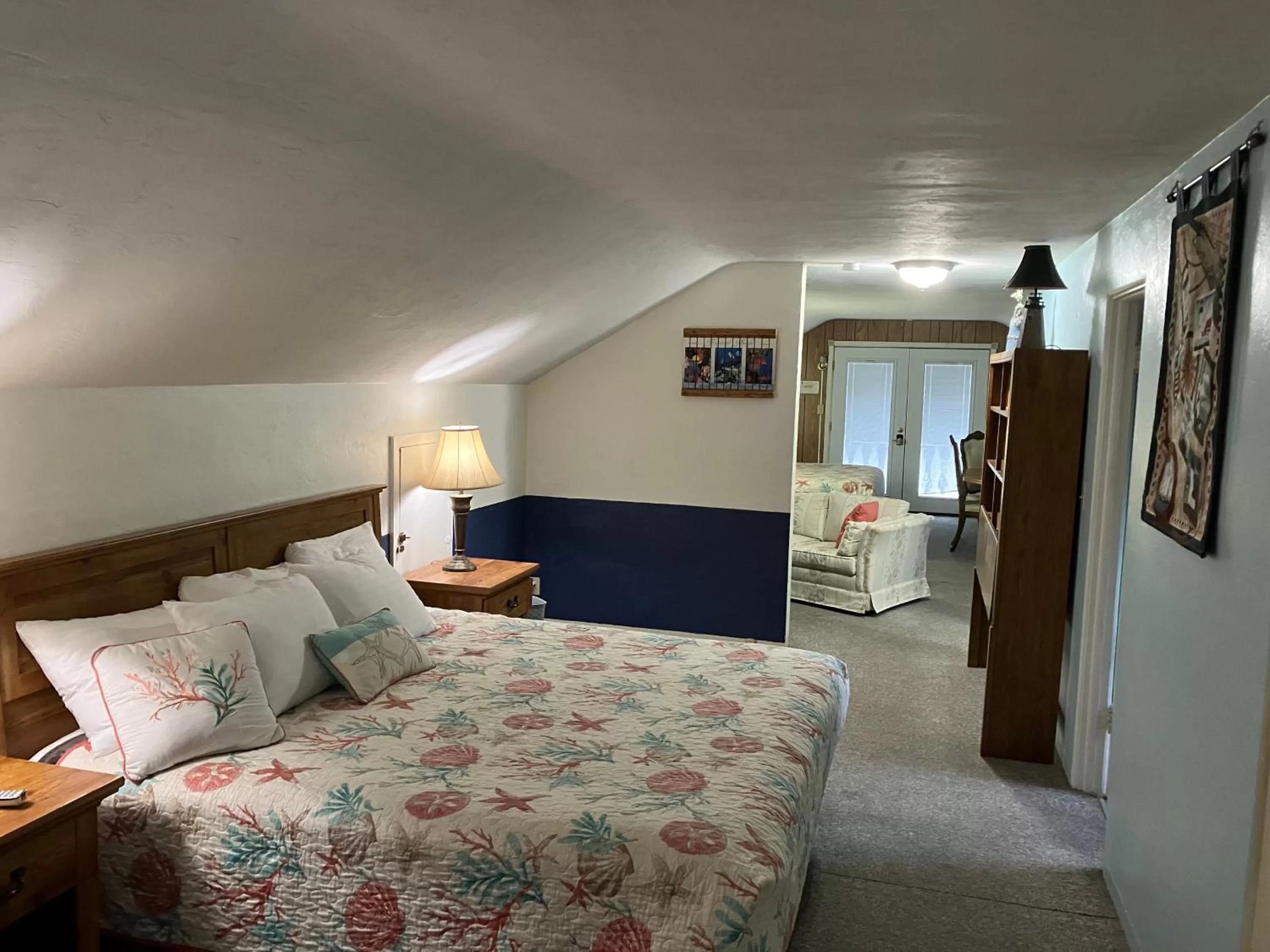 Bed in Lighthouse Inn