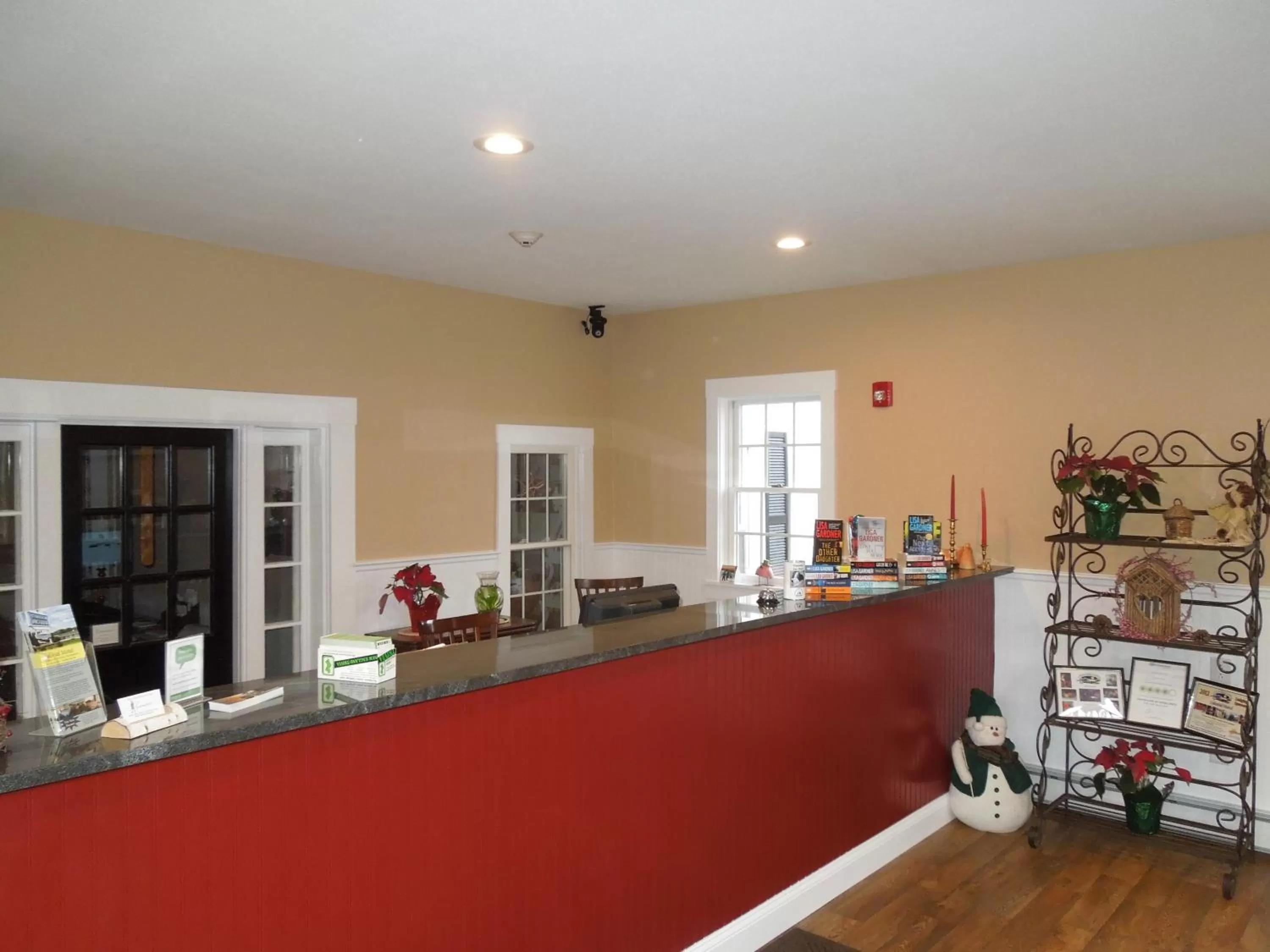 Lobby or reception in Colonial Motel