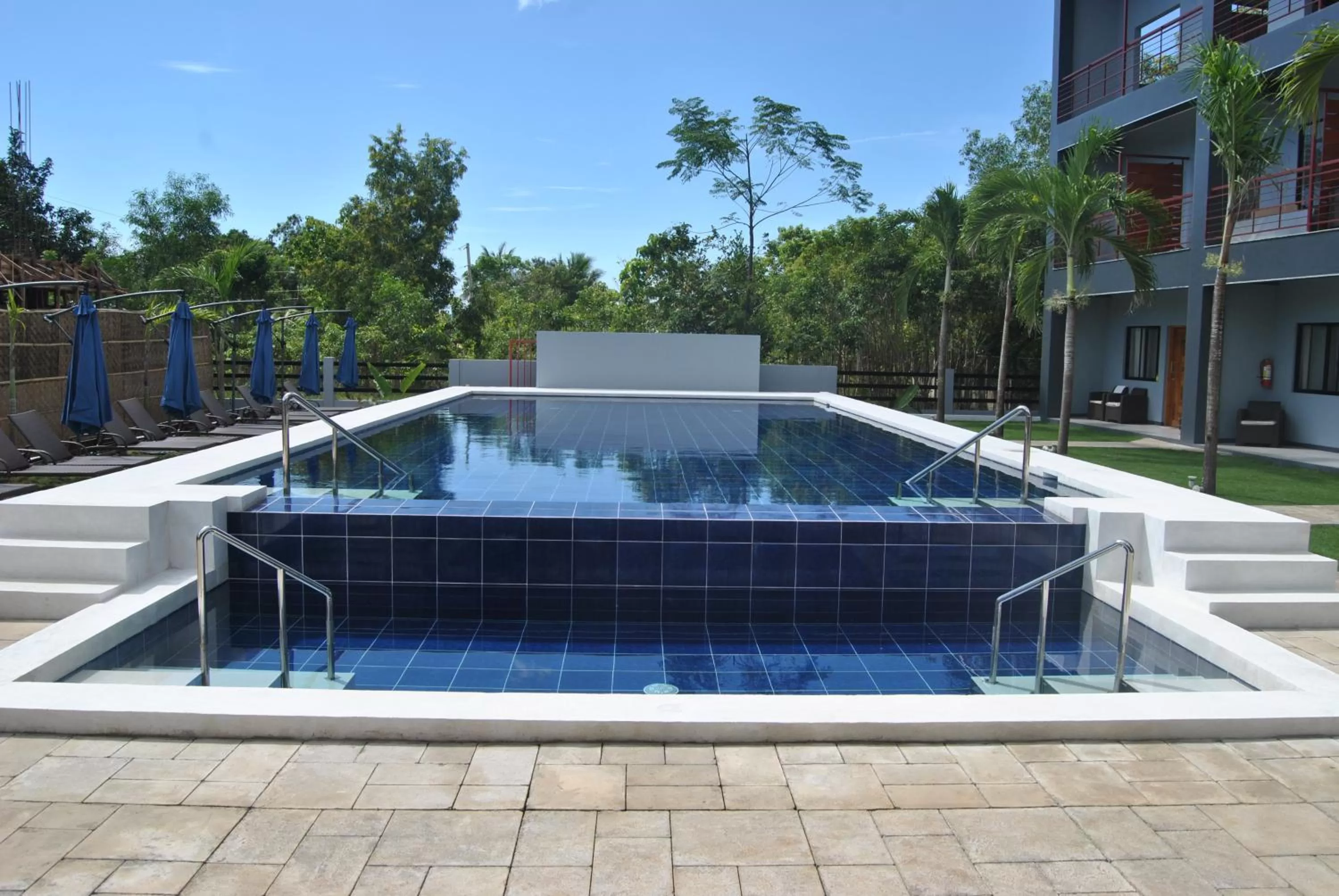 Swimming pool in Tamarind