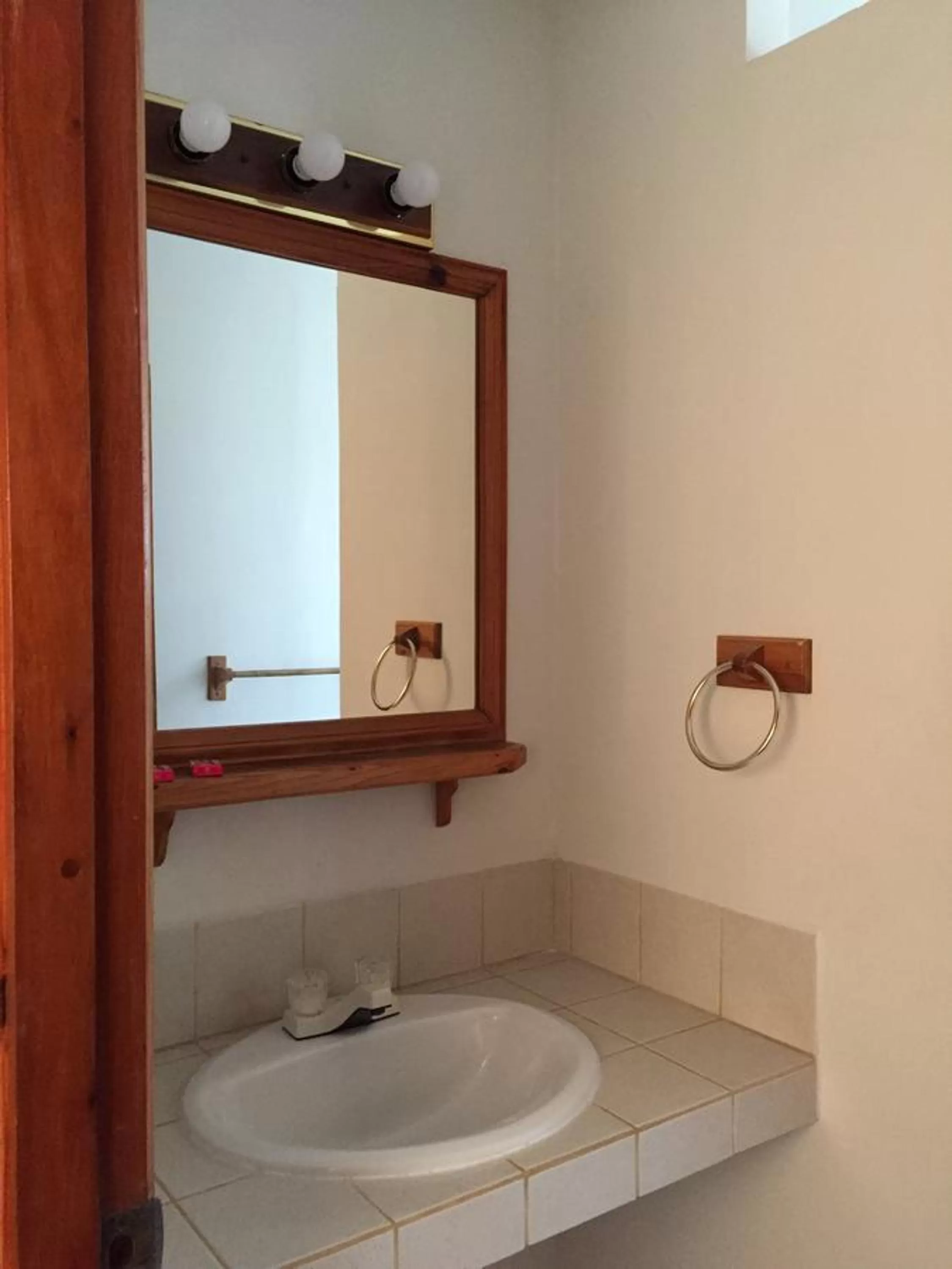 Bathroom in Blue Wave Guest House