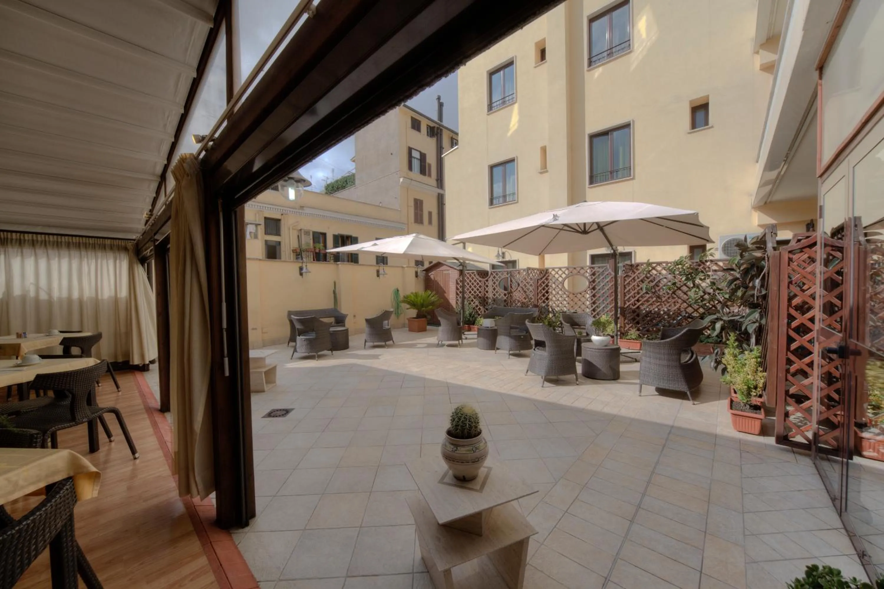 Solarium in Hotel Galileo