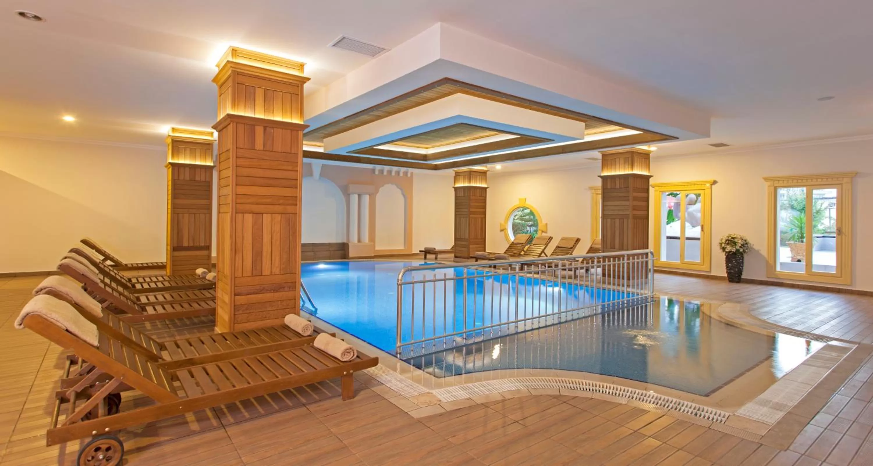 Swimming Pool in Paradiso Günlük Kiralık Daireler Only Room