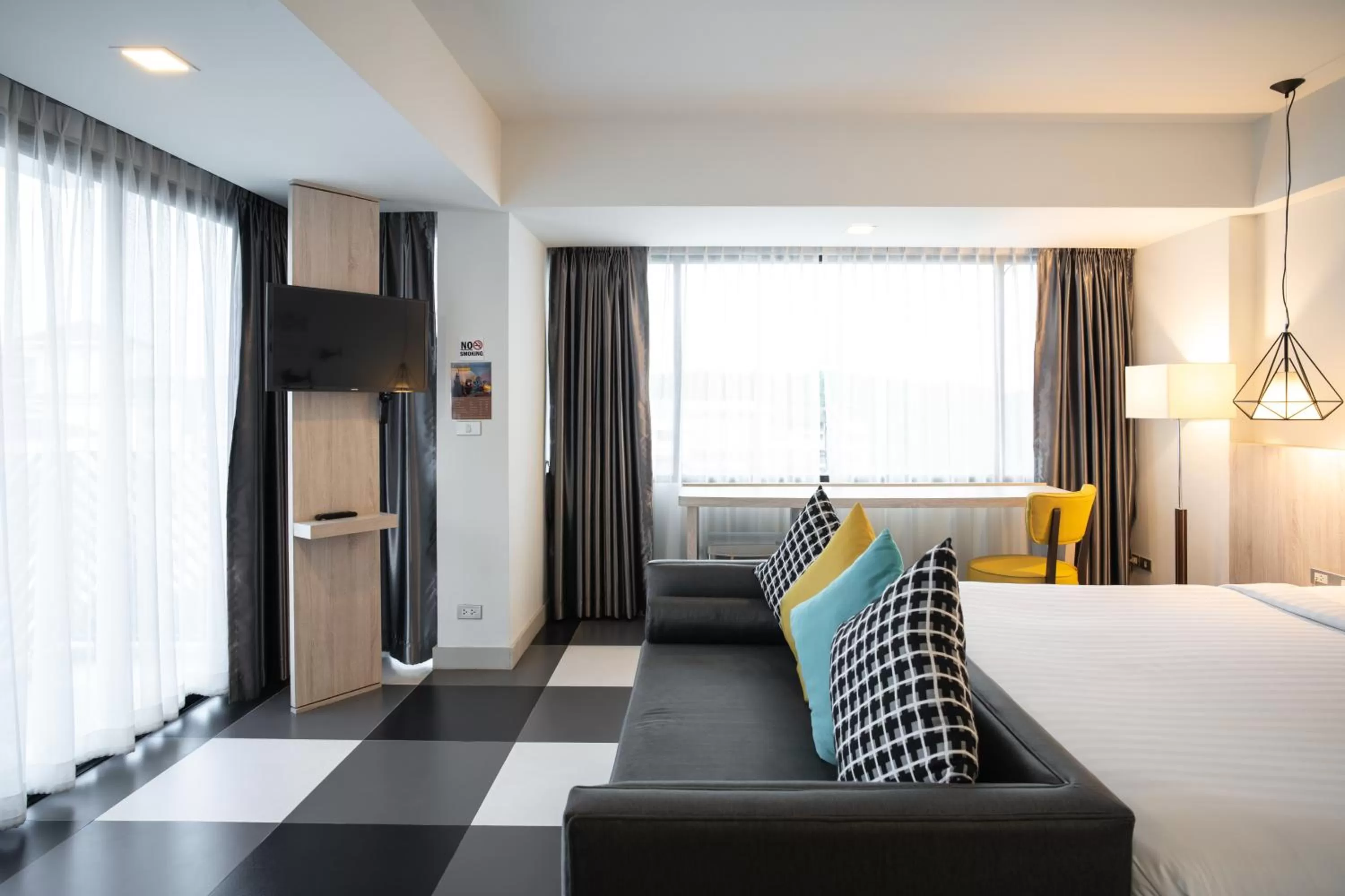 Seating area, Bed in Krabi SeaBass Hotel