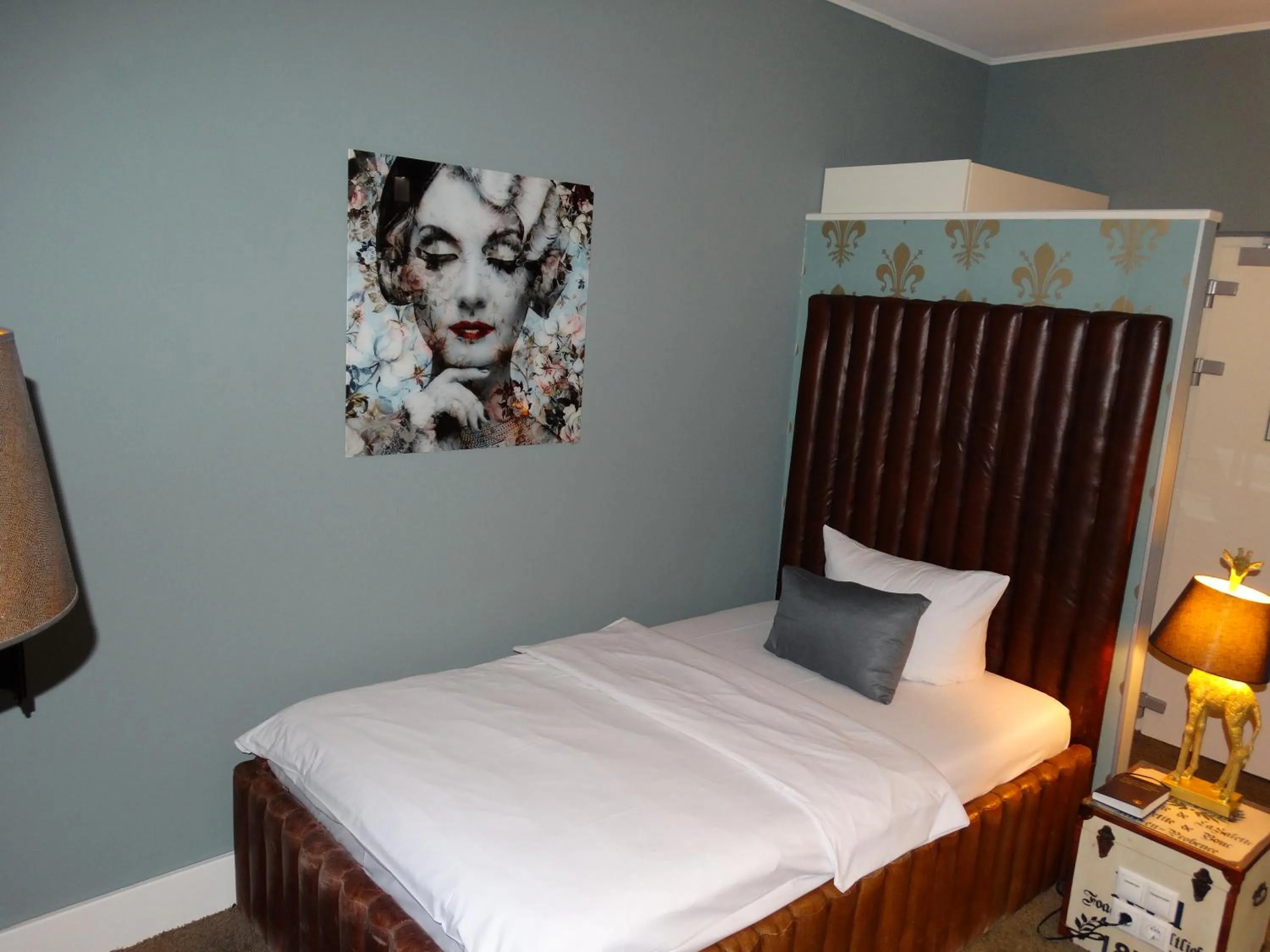 Bed in Boutique-Hotel GEORGES