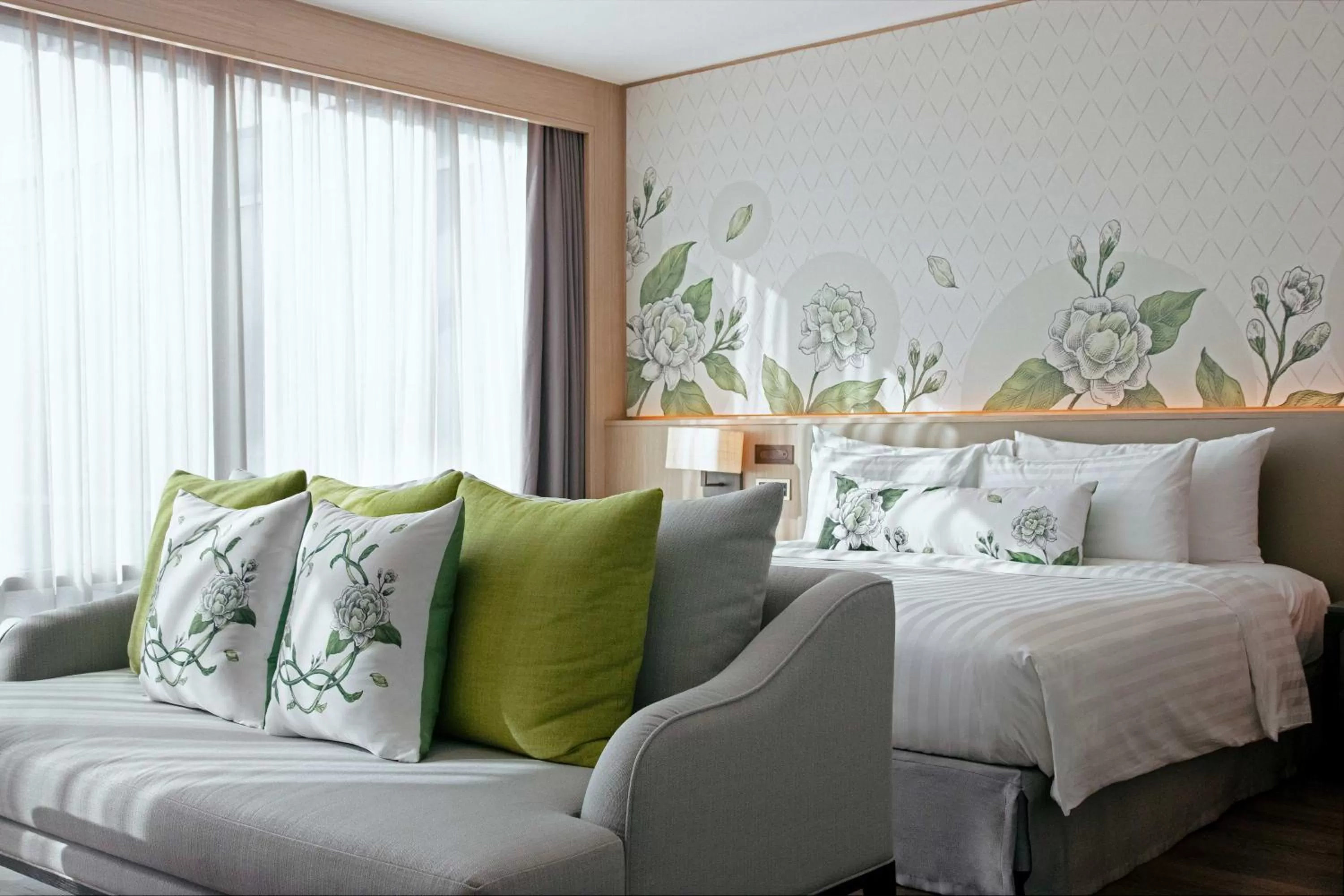 Bedroom in Sivatel Bangkok Hotel