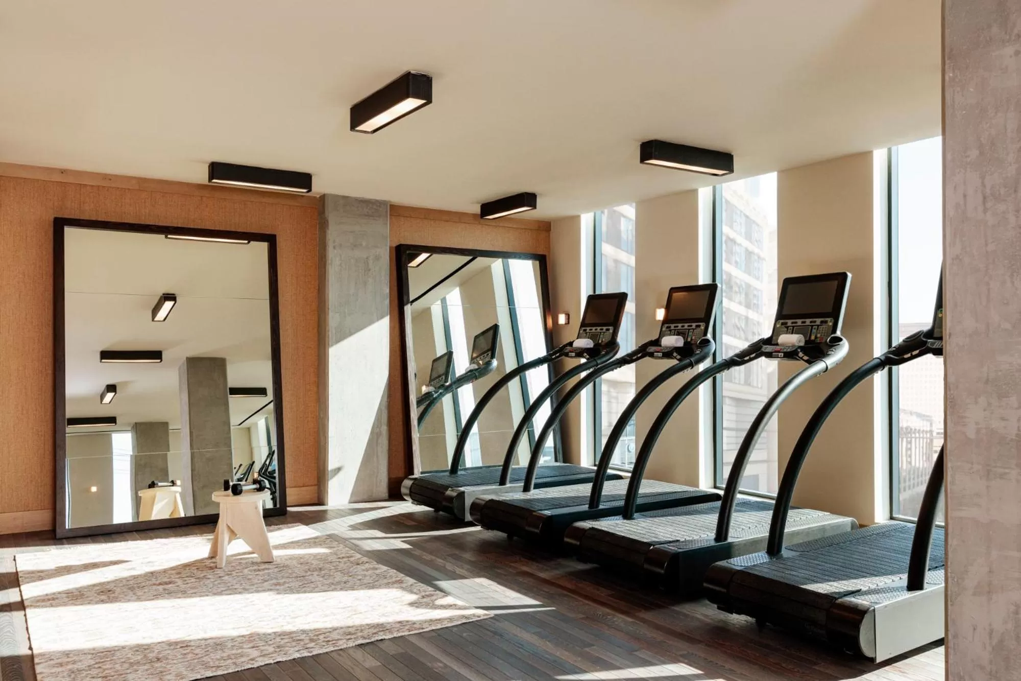 Fitness centre/facilities in Austin Proper Hotel, a Member of Design Hotels