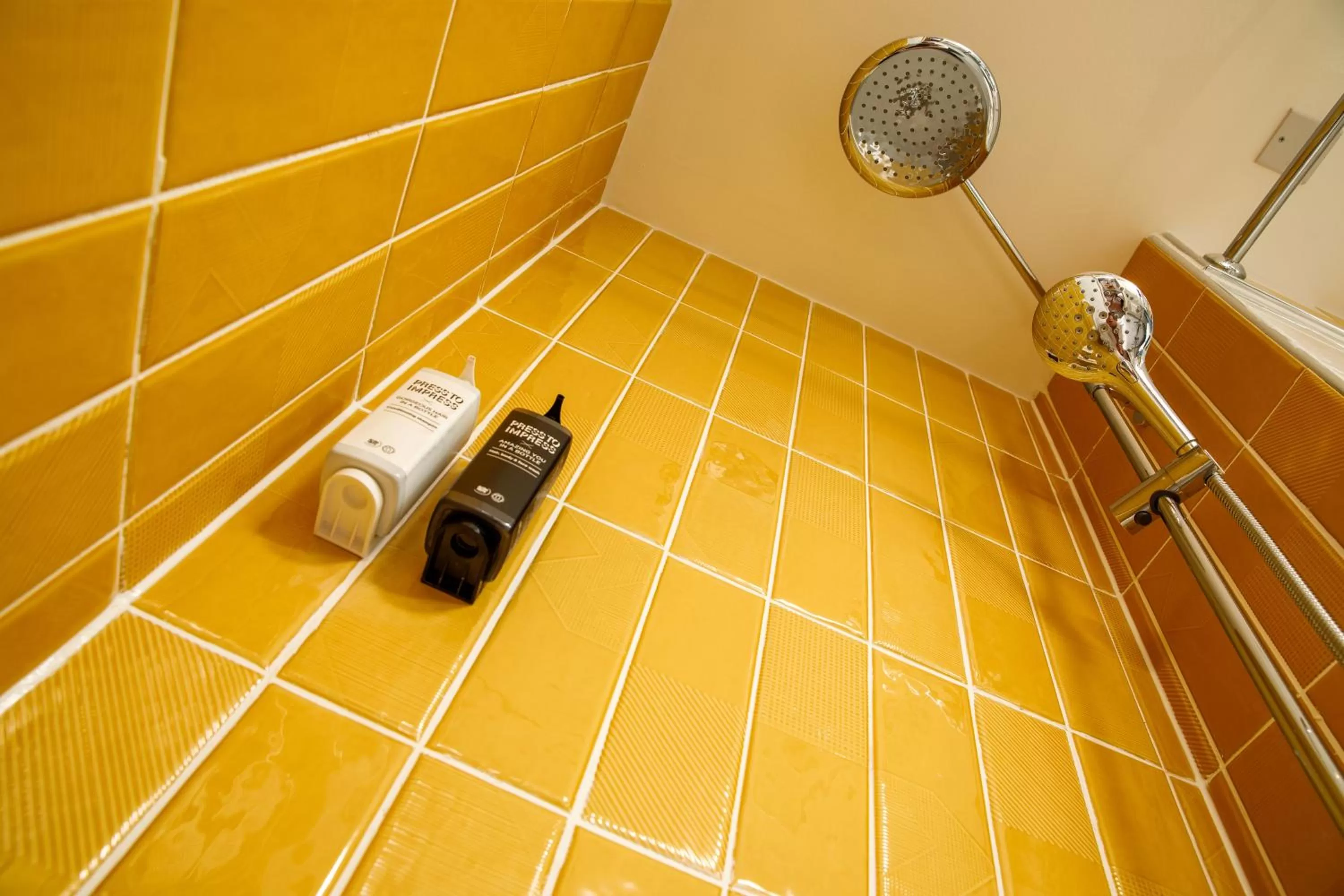 Bathroom in ibis Styles Birmingham Centre