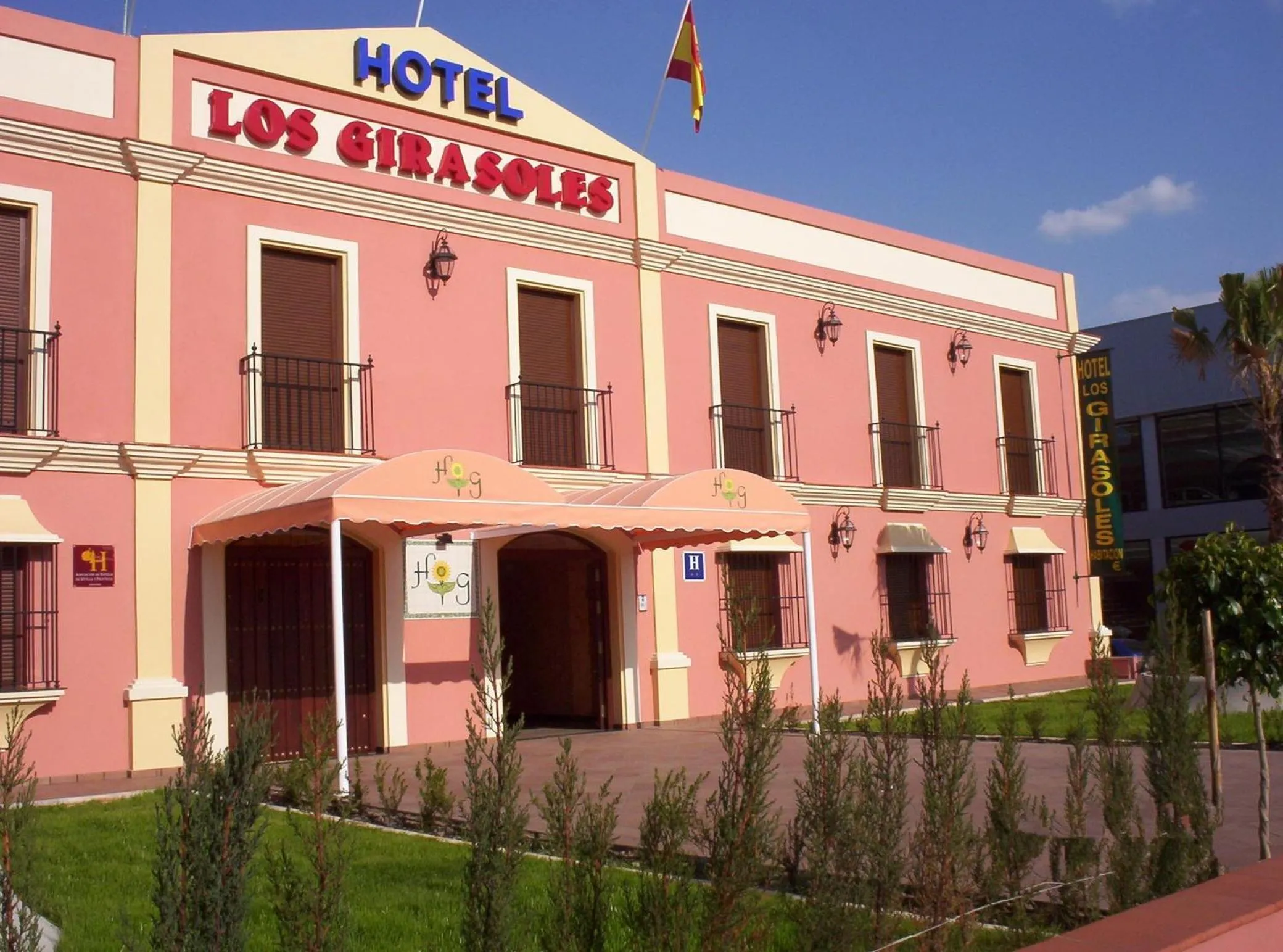 Property building in Hotel los Girasoles
