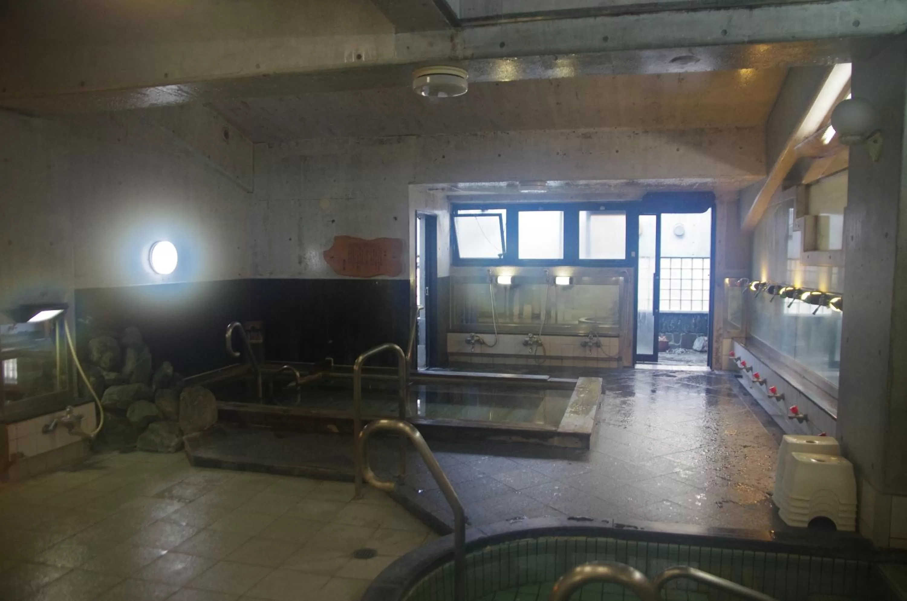 Hot Spring Bath in Suminoyu Hotel