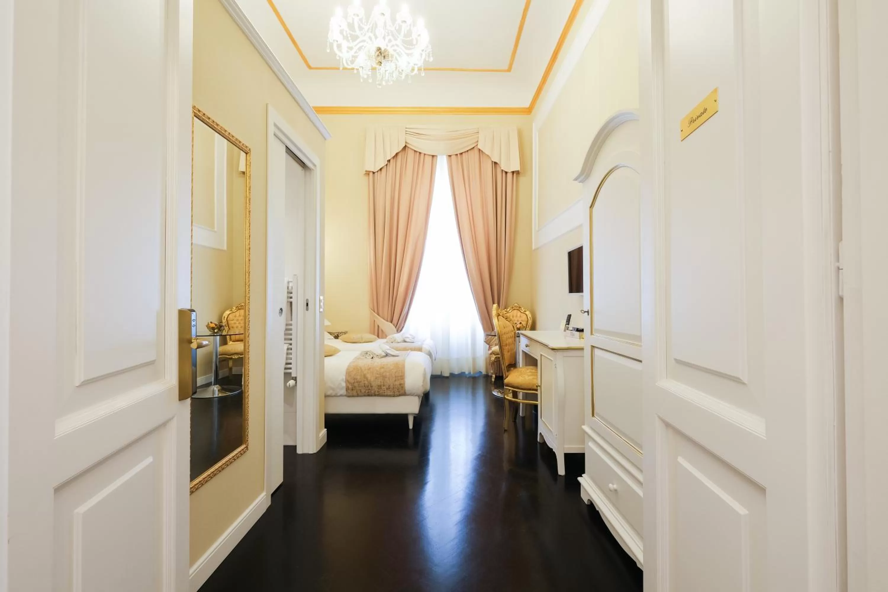 Bedroom, Bed in B&B Kingsman