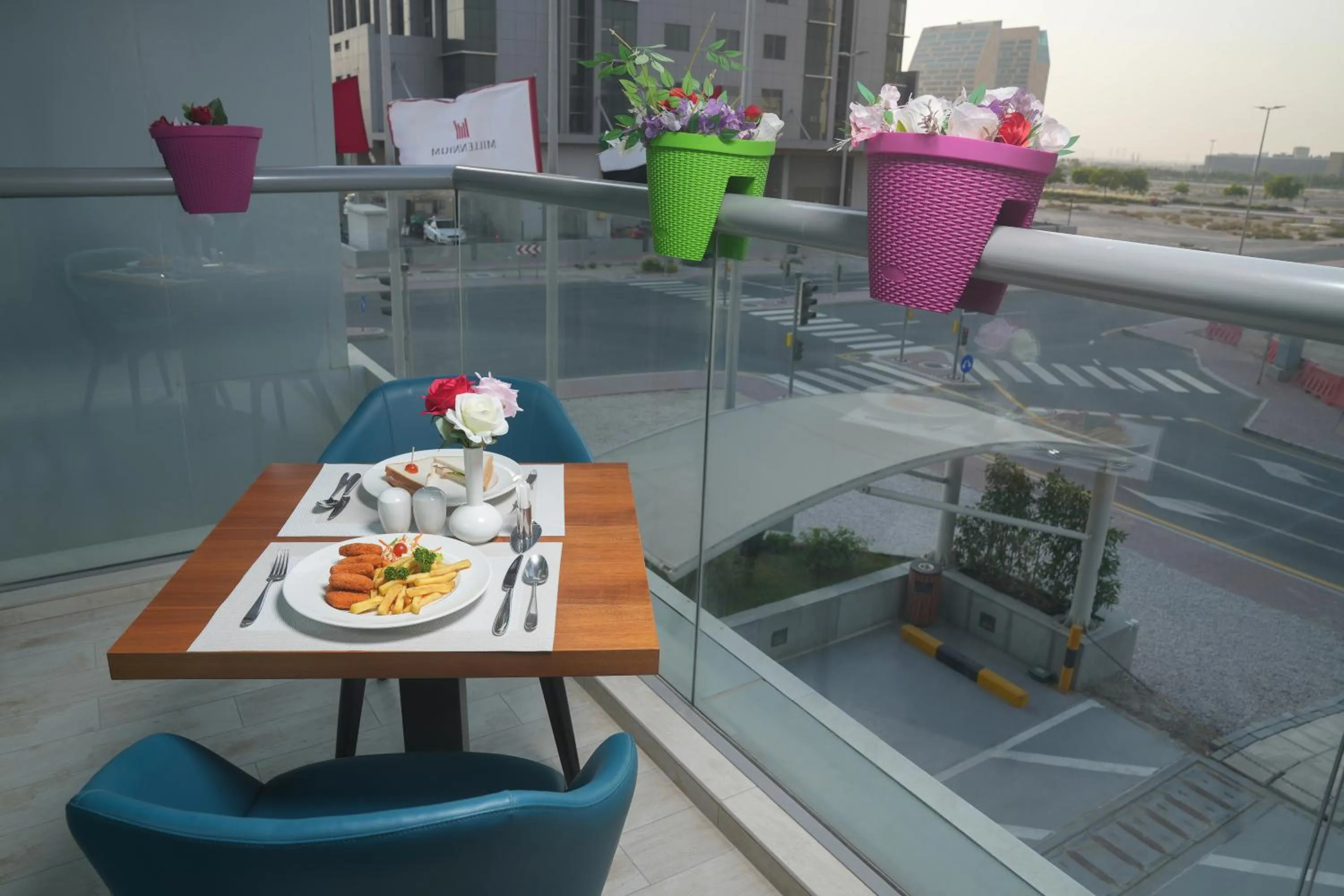 Food and drinks in Millennium Executive Apartments Mont Rose