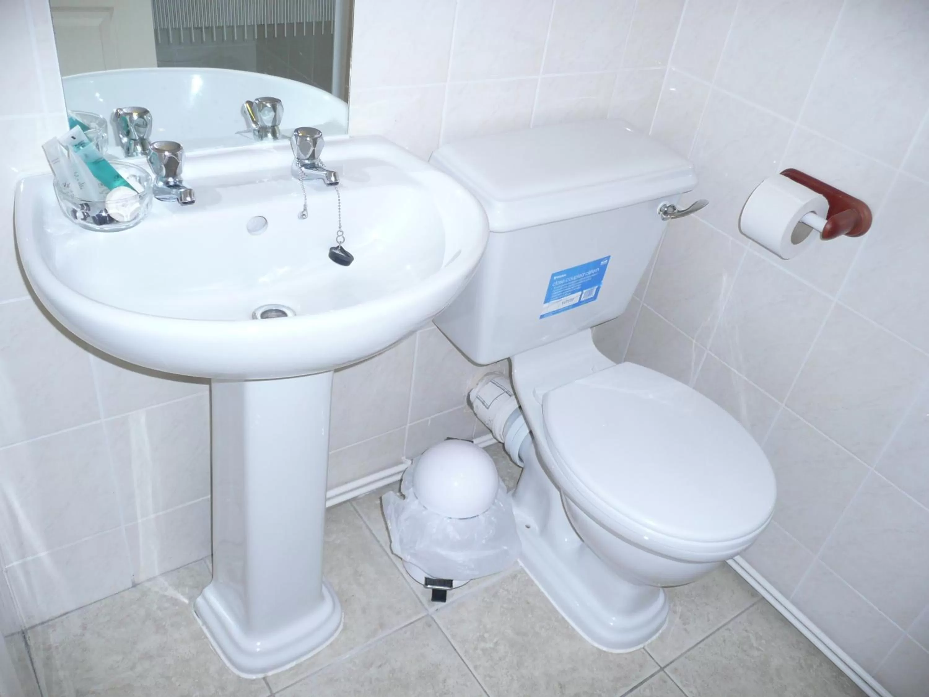 Toilet in Beijing Dragon Hotel