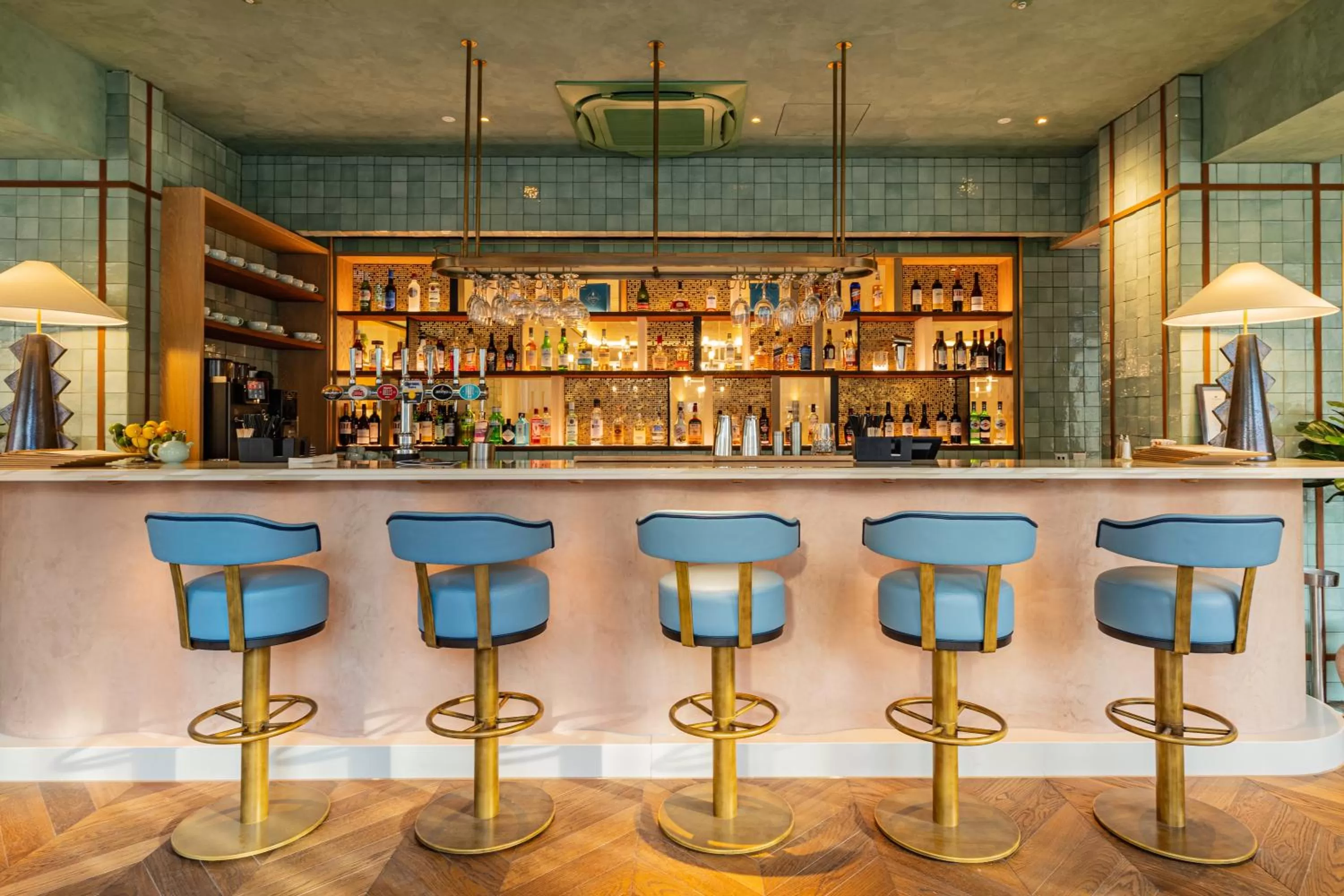 Restaurant/places to eat in DoubleTree by Hilton London Victoria