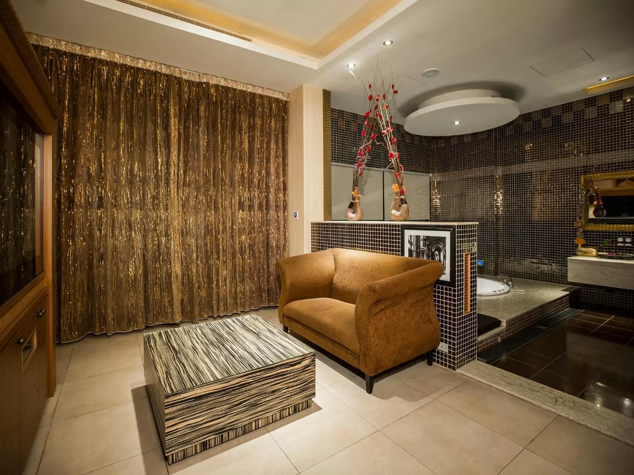 Living room in Moon Area Motel