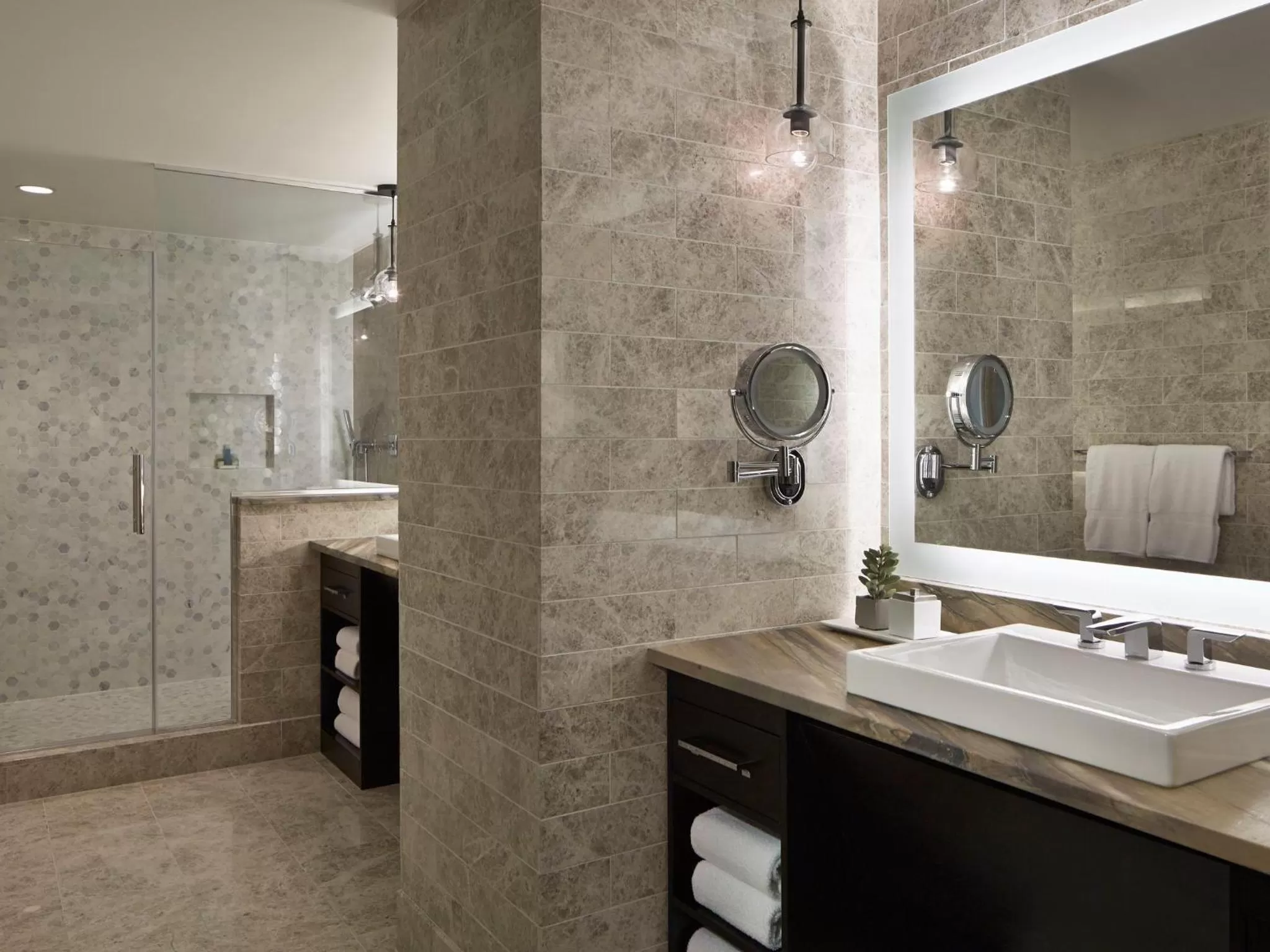 Photo of the whole room in Loews Chicago Hotel