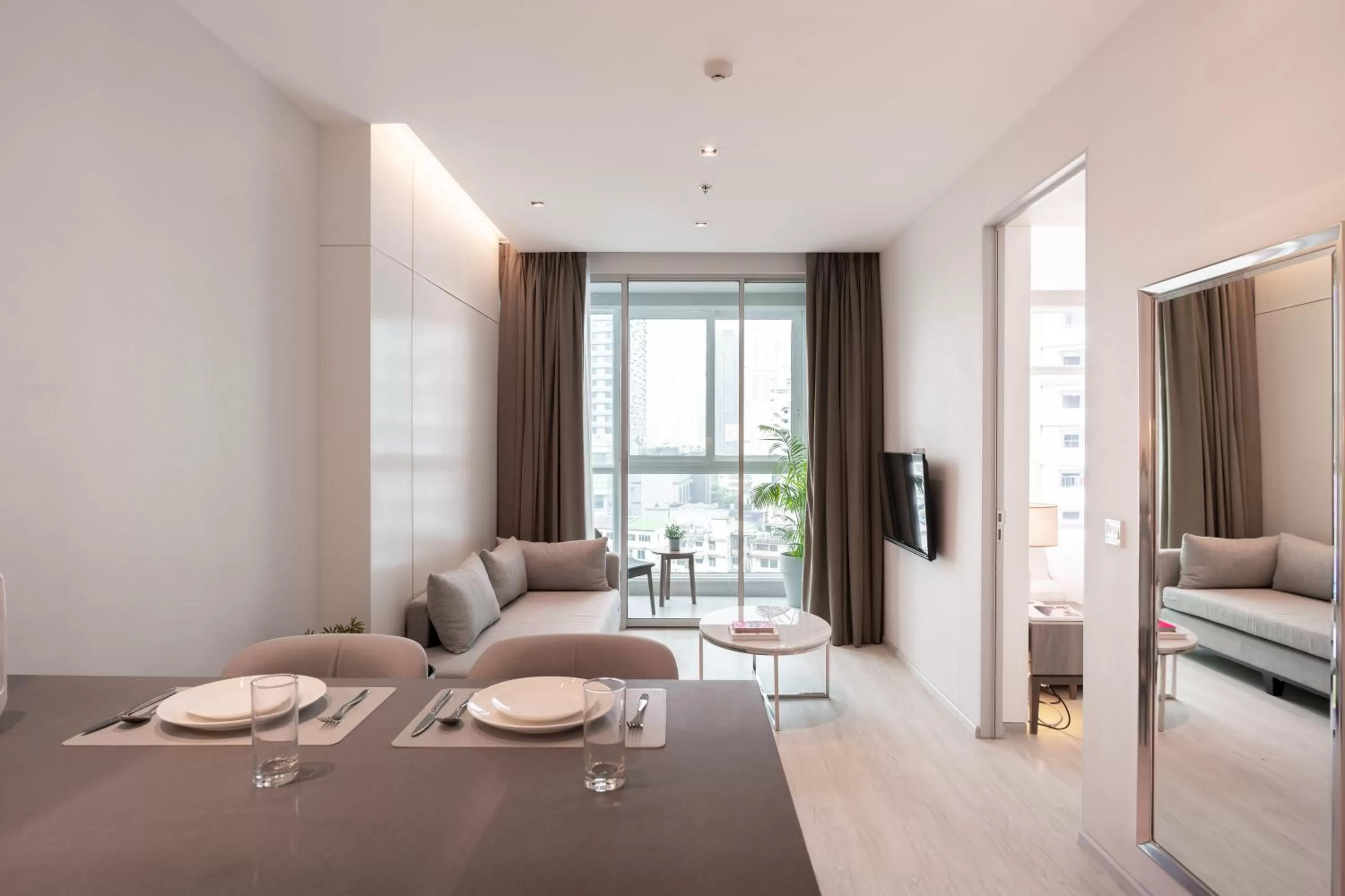 Balcony/Terrace, Bed in Jasmine 59 Hotel