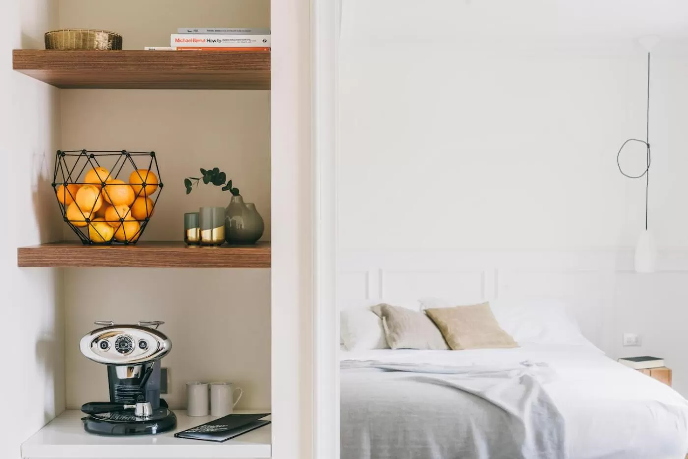 Living room, Bed in Dear Hotel Madrid